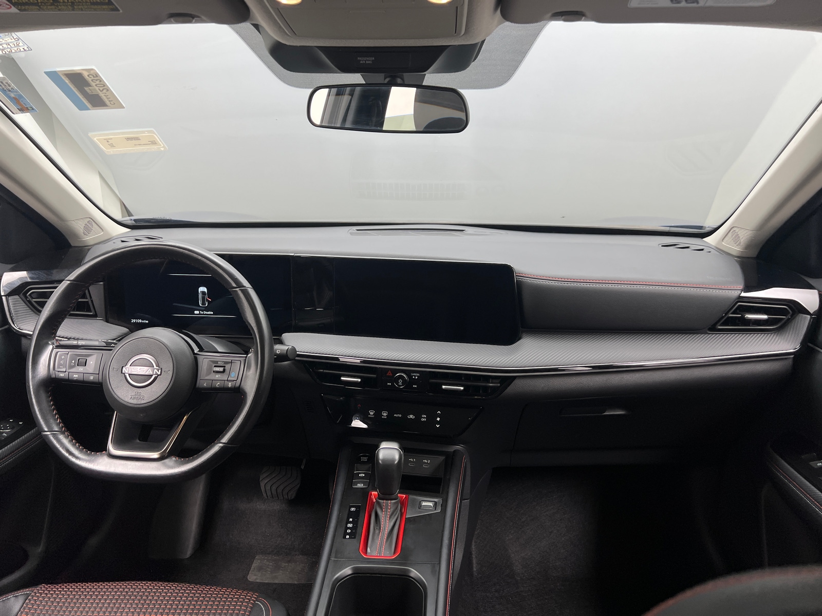 Thumbnail: 2025 Nissan Kicks - 2