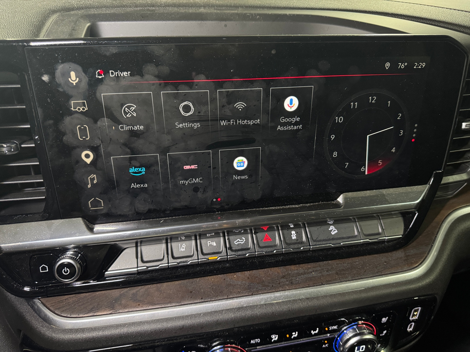 Thumbnail: 2025 GMC Sierra 2500 - 4