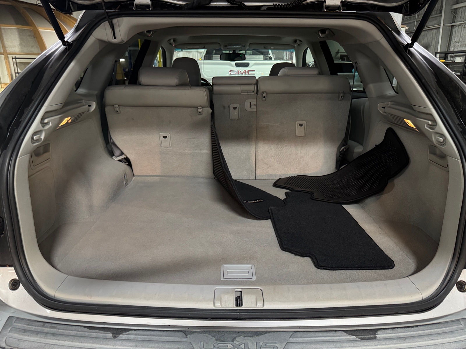 Thumbnail: 2010 Lexus RX - 7