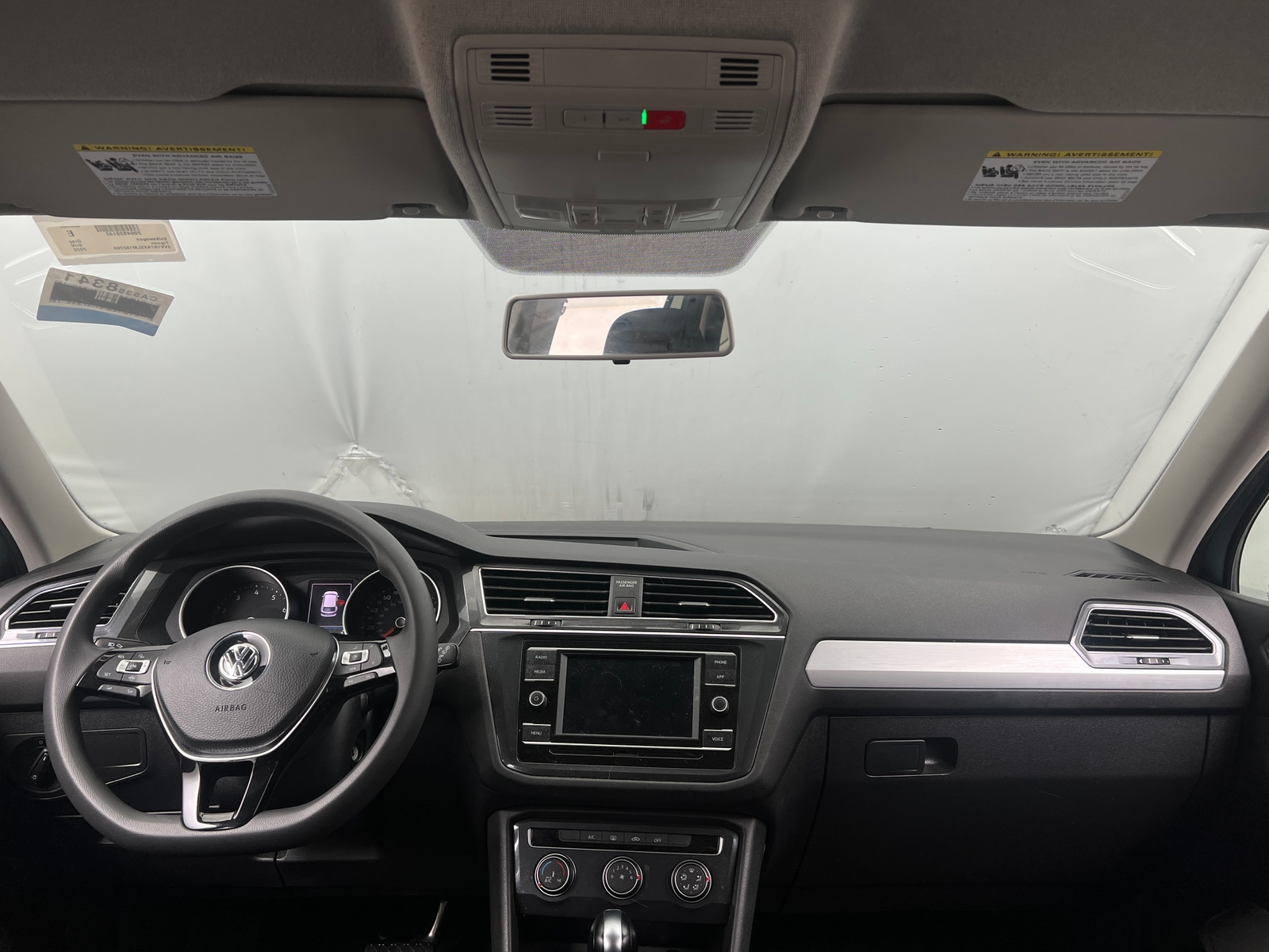 Thumbnail: 2020 Volkswagen Tiguan - 3