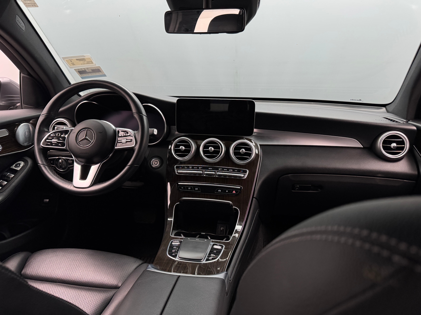 Thumbnail: 2020 Mercedes-Benz GLC - 2