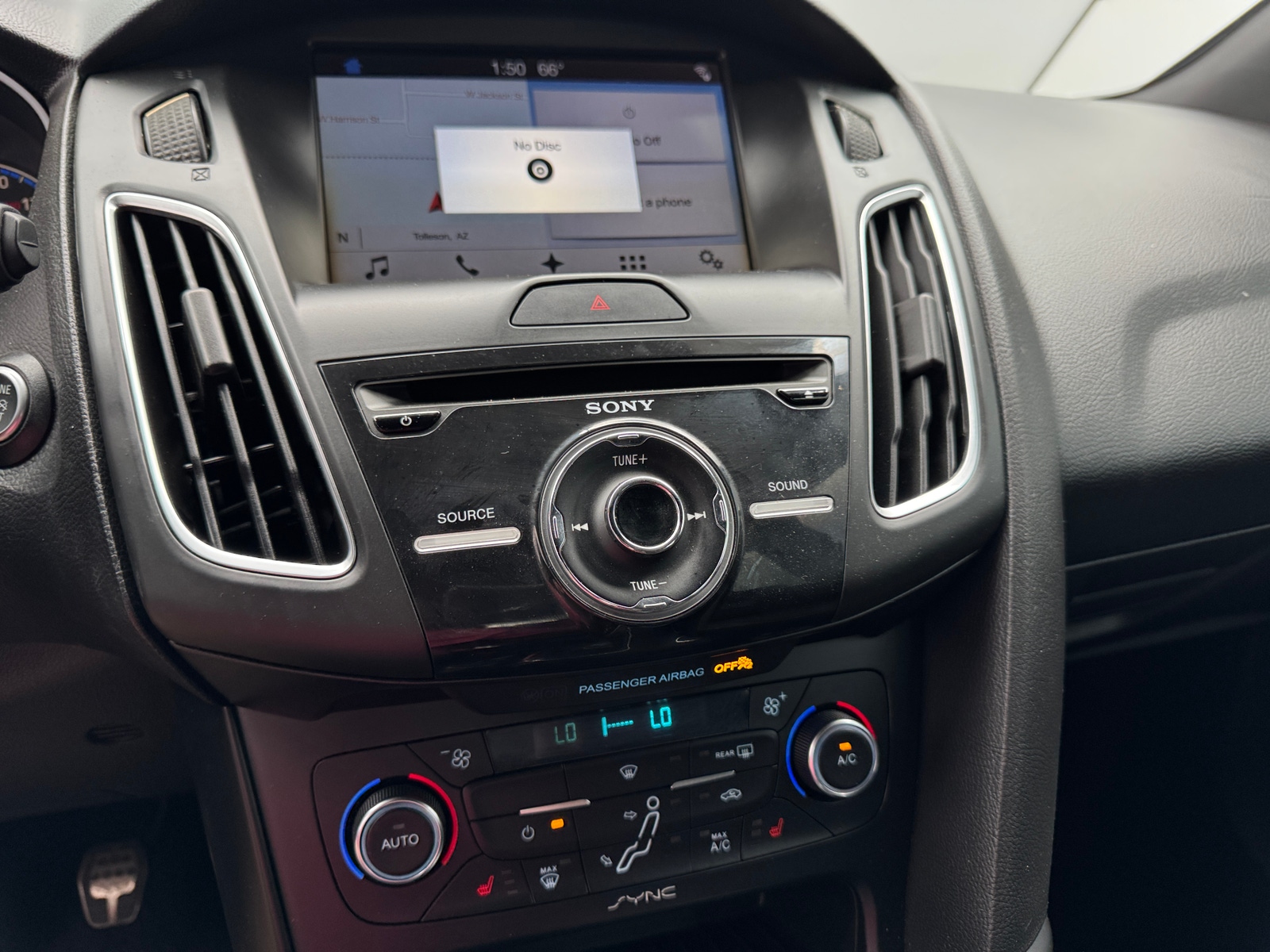 Thumbnail: 2017 Ford Focus - 3