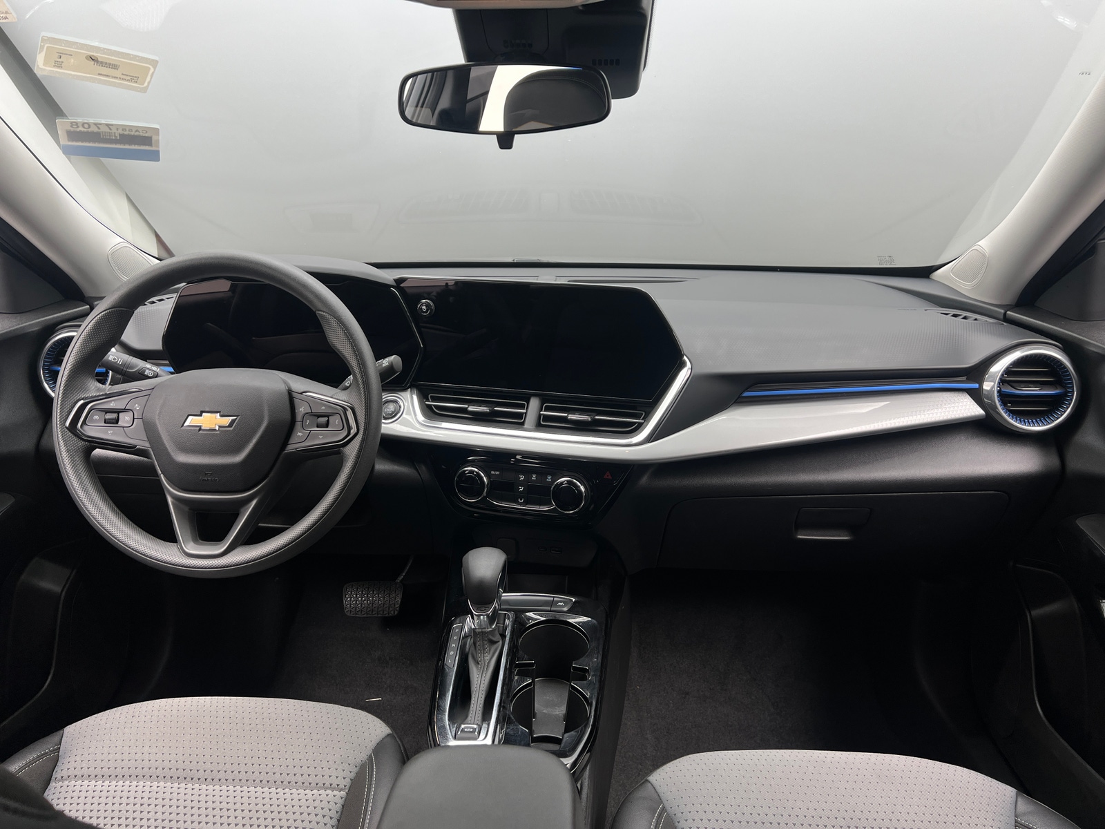Thumbnail: 2025 Chevrolet Trax - 3