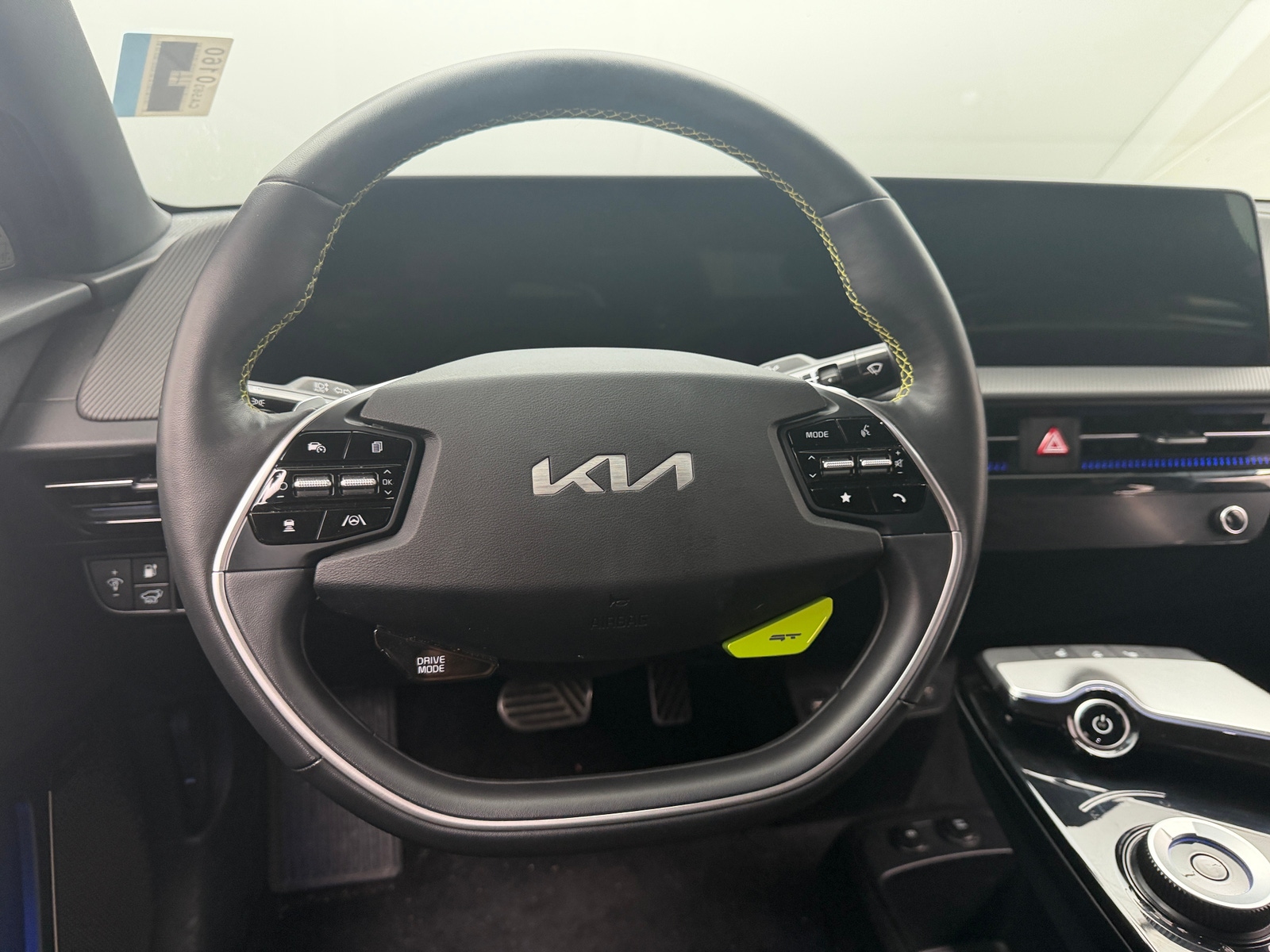 Thumbnail: 2023 Kia EV6 - 4
