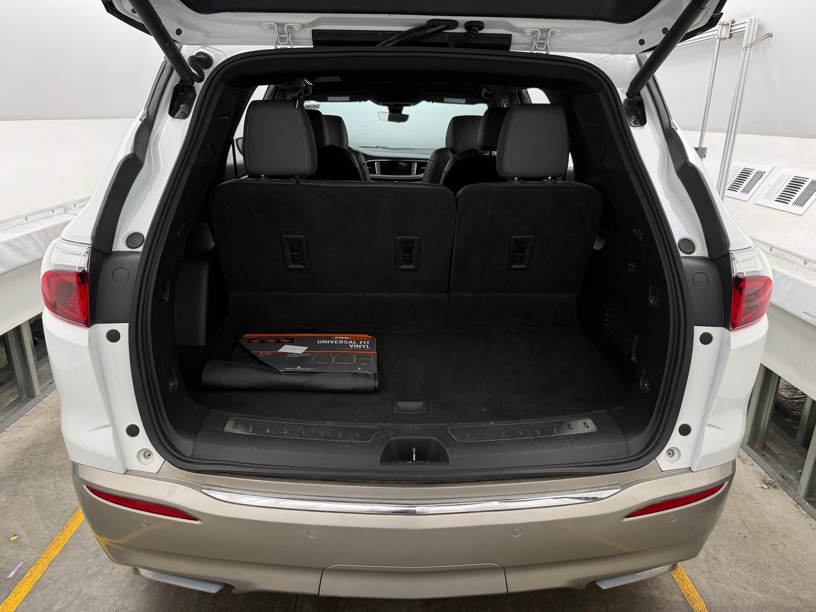 Thumbnail: 2022 Buick Enclave - 6