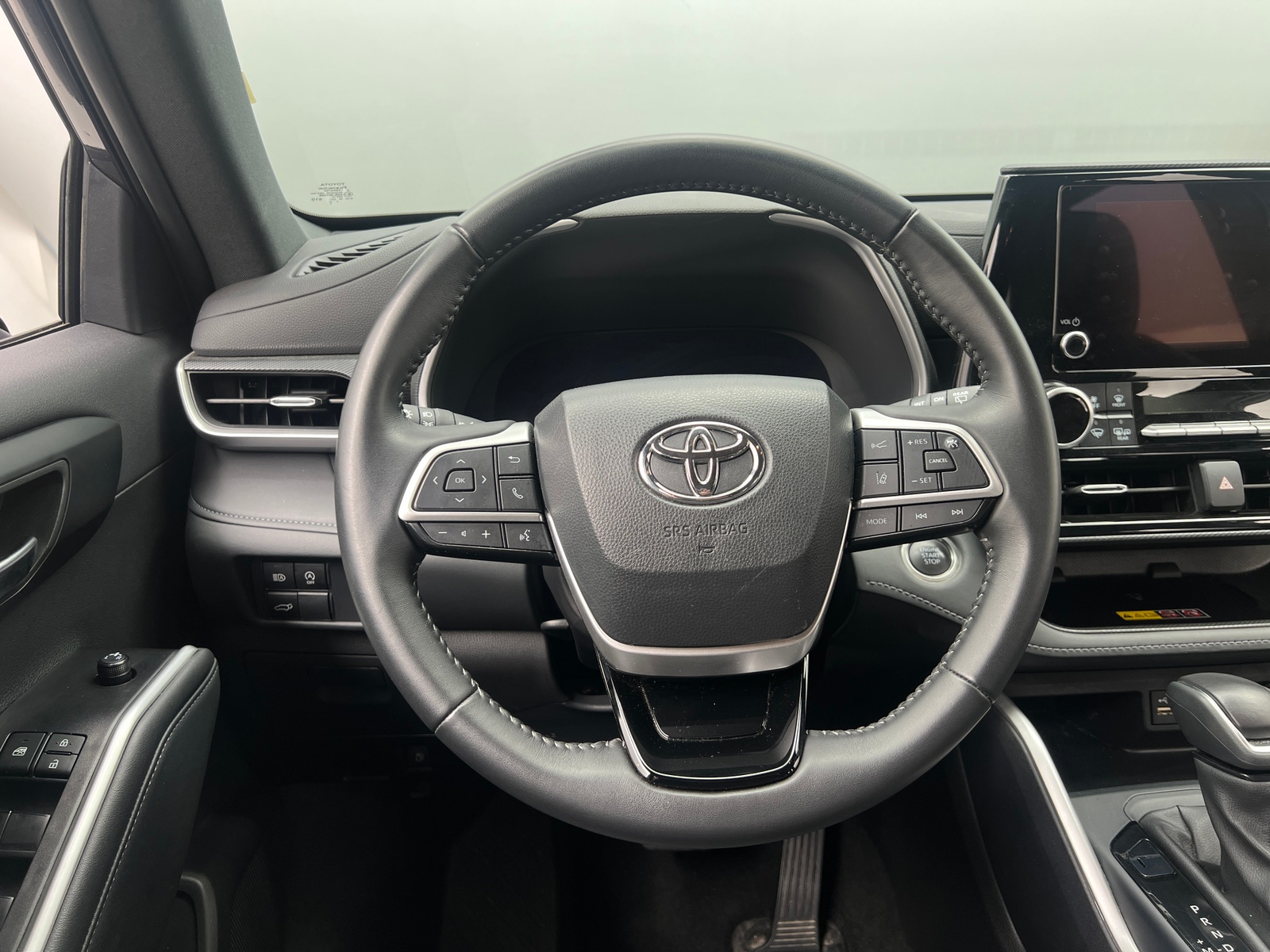 Thumbnail: 2025 Toyota Highlander - 4