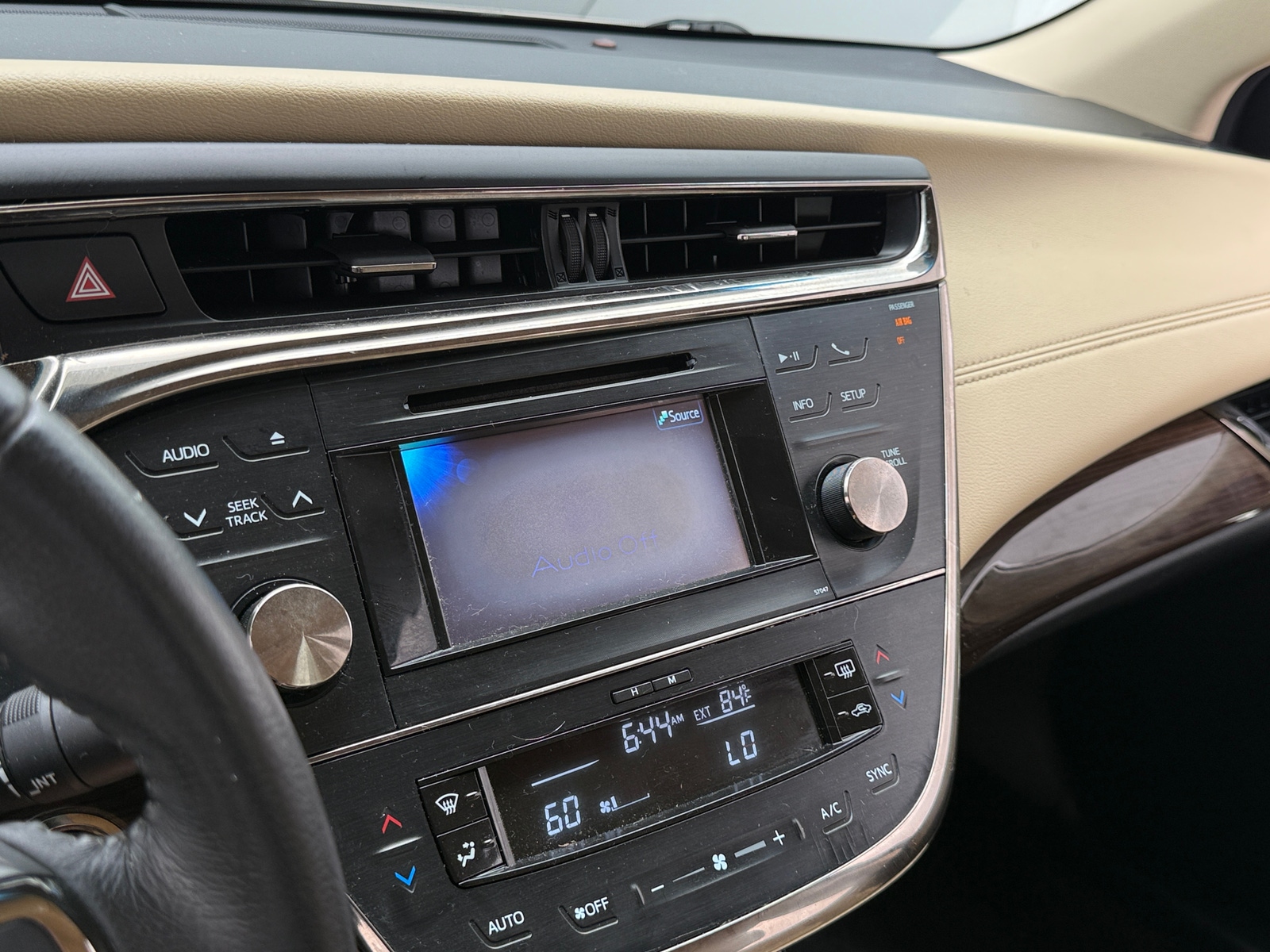 Thumbnail: 2014 Toyota Avalon - 4