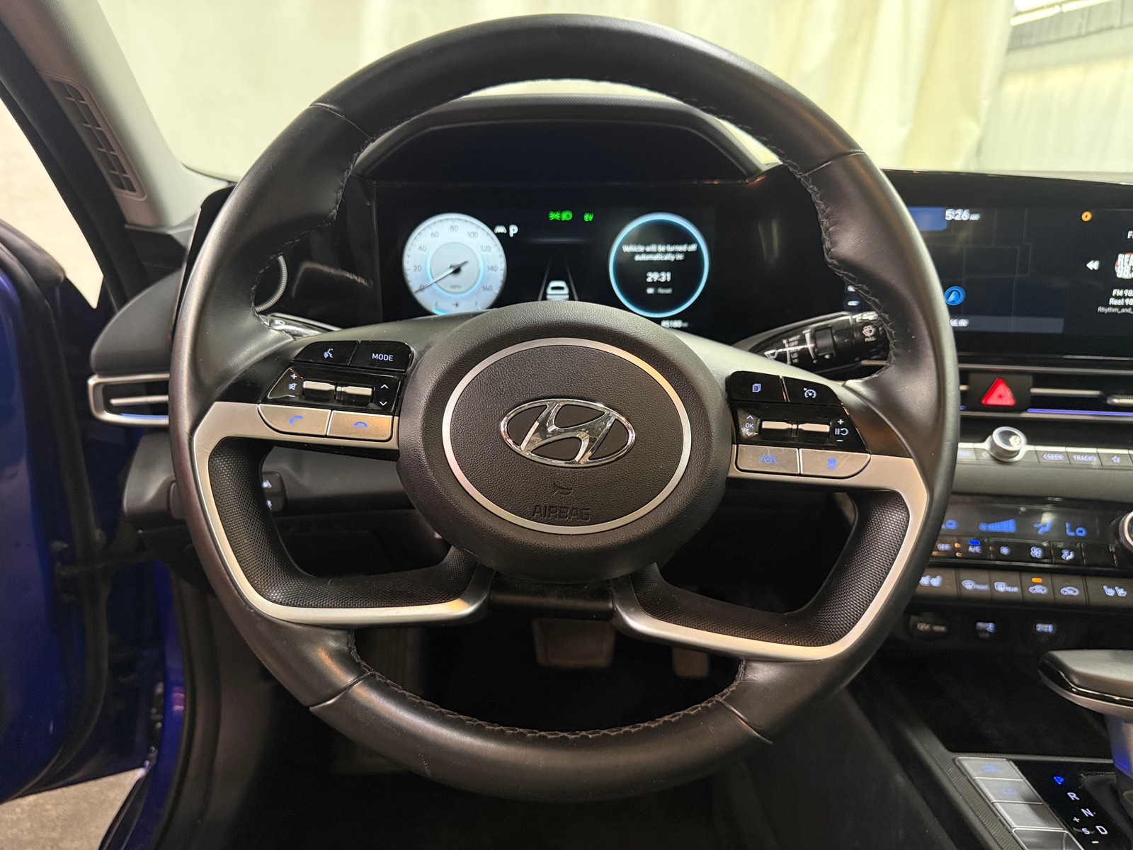 Thumbnail: 2023 Hyundai Elantra - 4