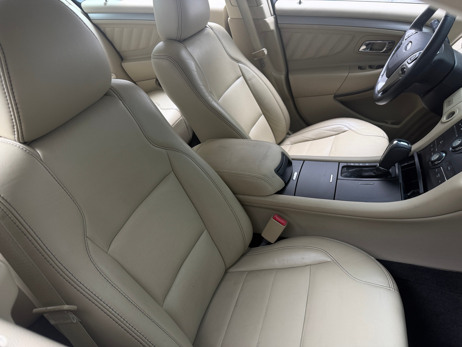 Thumbnail: 2013 Ford Taurus - 2