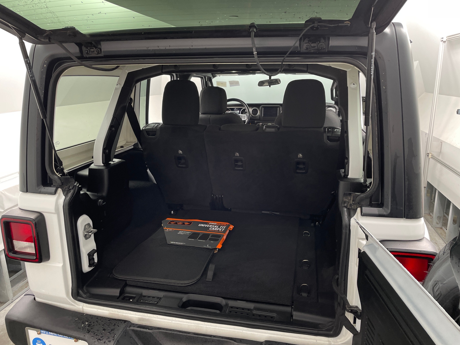Thumbnail: 2021 Jeep Wrangler - 7