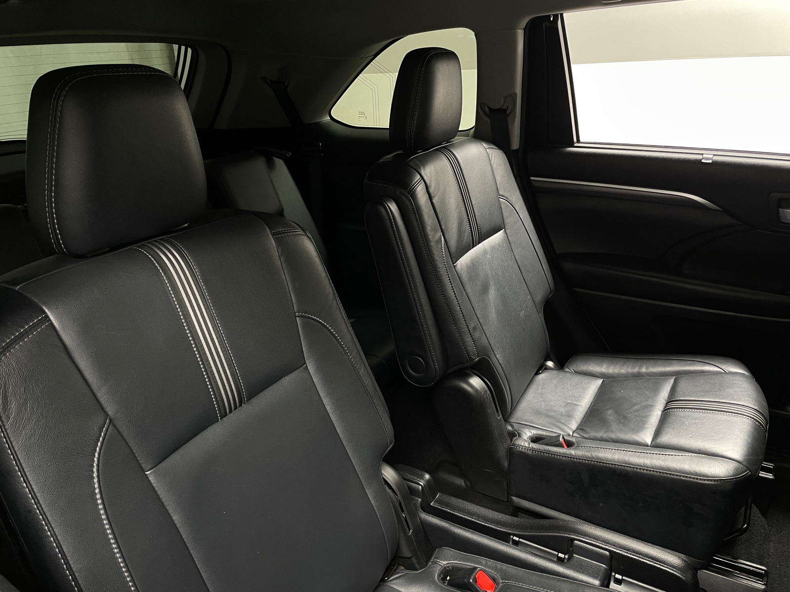 Thumbnail: 2017 Toyota Highlander - 5
