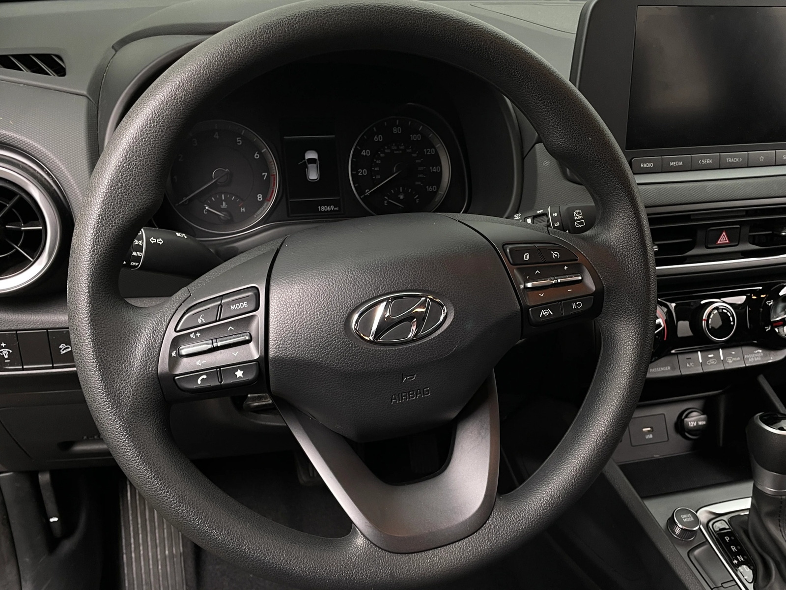 Thumbnail: 2023 Hyundai Kona - 5