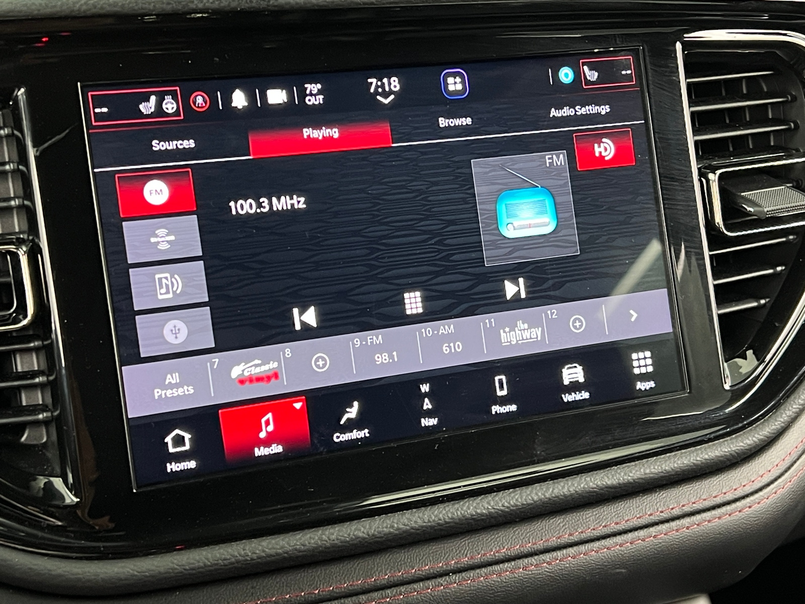 Thumbnail: 2021 Dodge Durango - 3