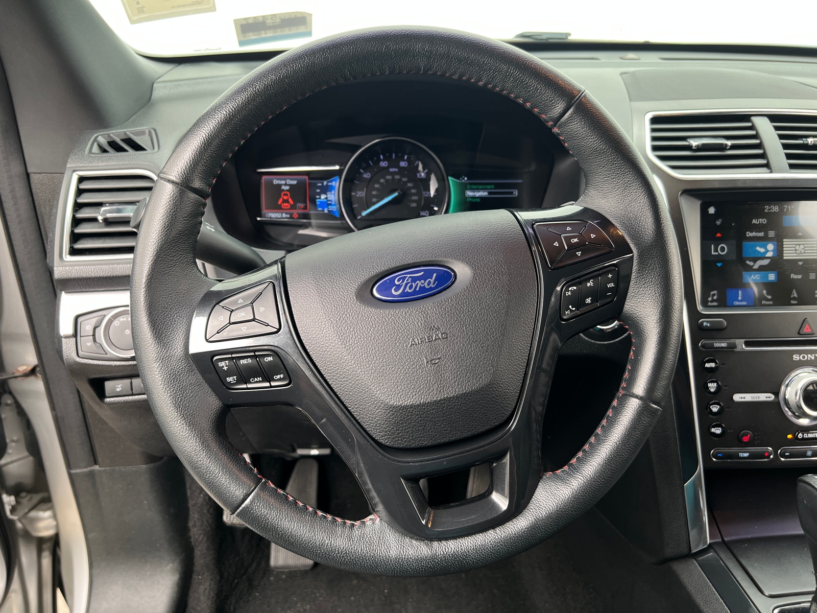 Thumbnail: 2018 Ford Explorer - 4