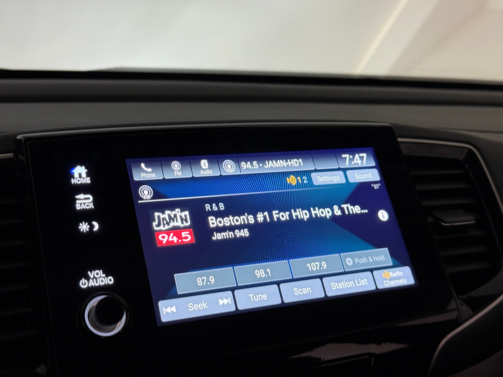 Thumbnail: 2021 Honda Pilot - 3