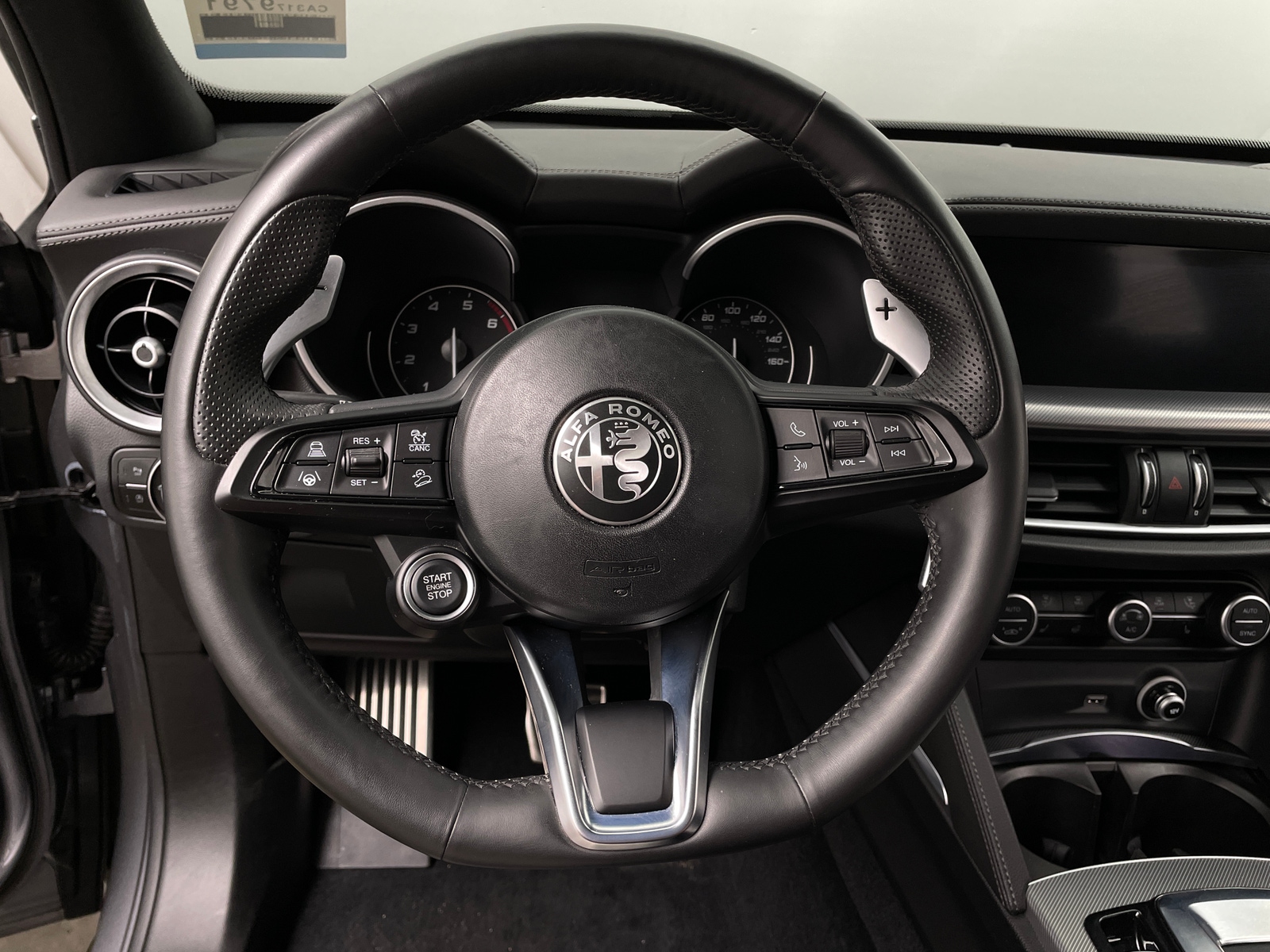 Thumbnail: 2020 Alfa Romeo Stelvio - 4