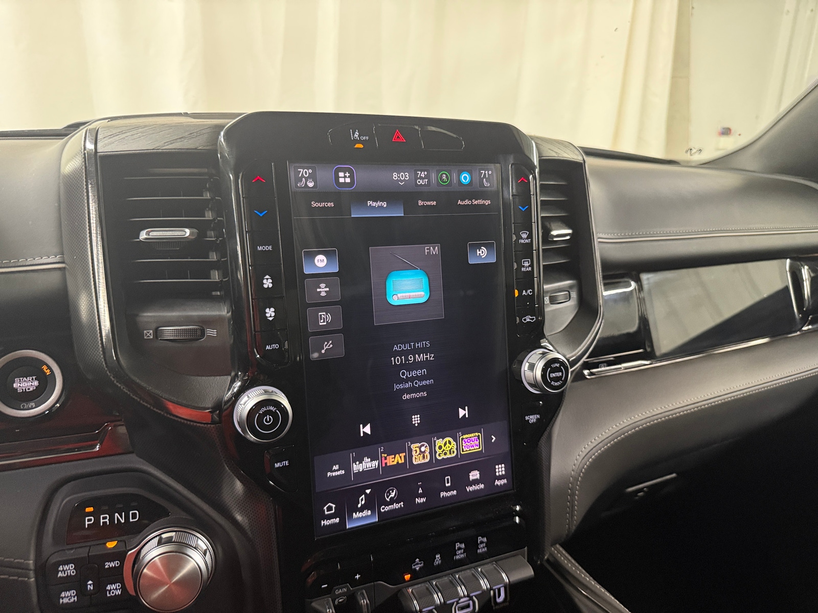 Thumbnail: 2026 RAM 1500 - 3