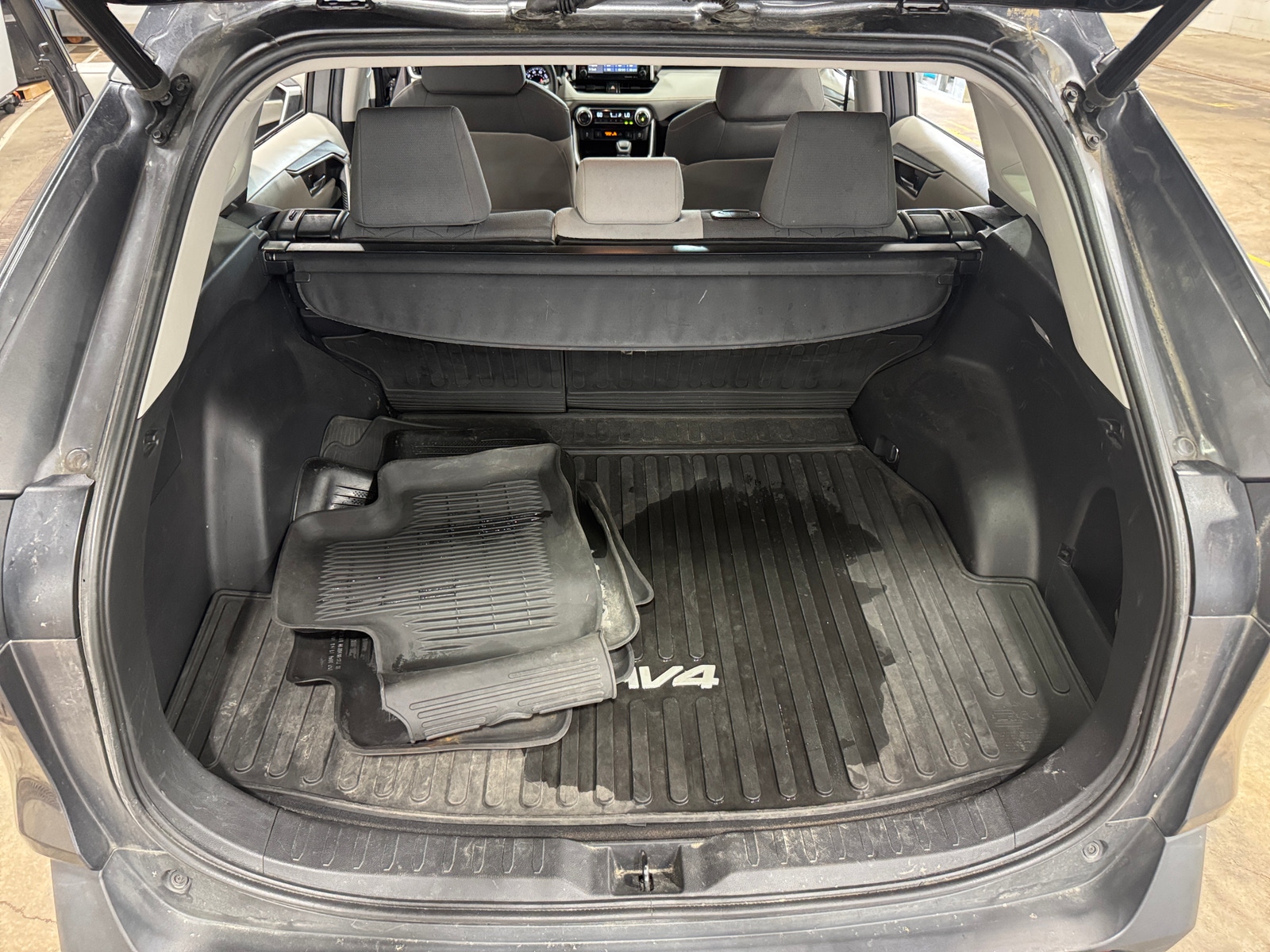 Thumbnail: 2021 Toyota RAV4 - 7