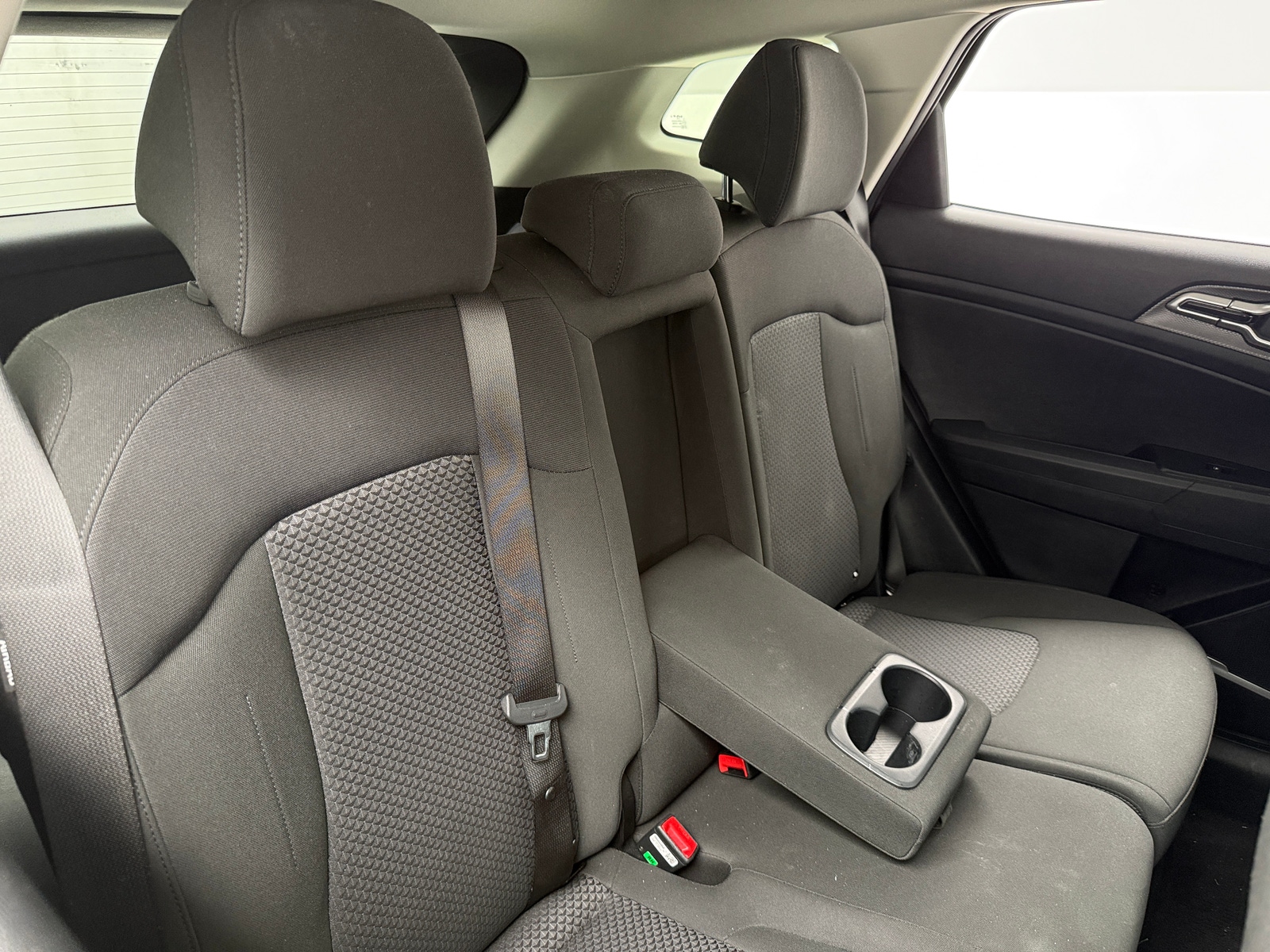 Thumbnail: 2025 Kia Sportage - 6