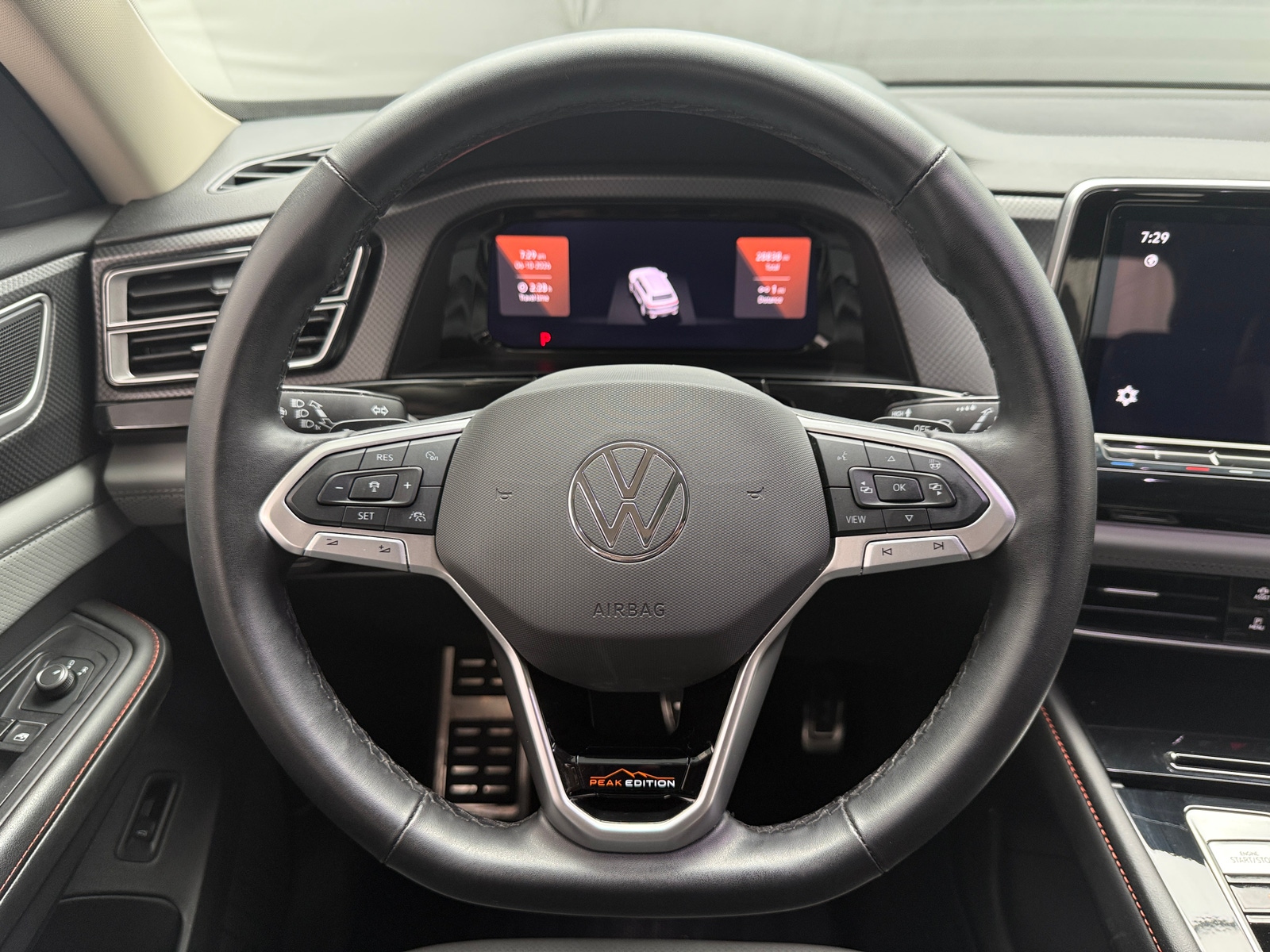 Thumbnail: 2024 Volkswagen Atlas - 4
