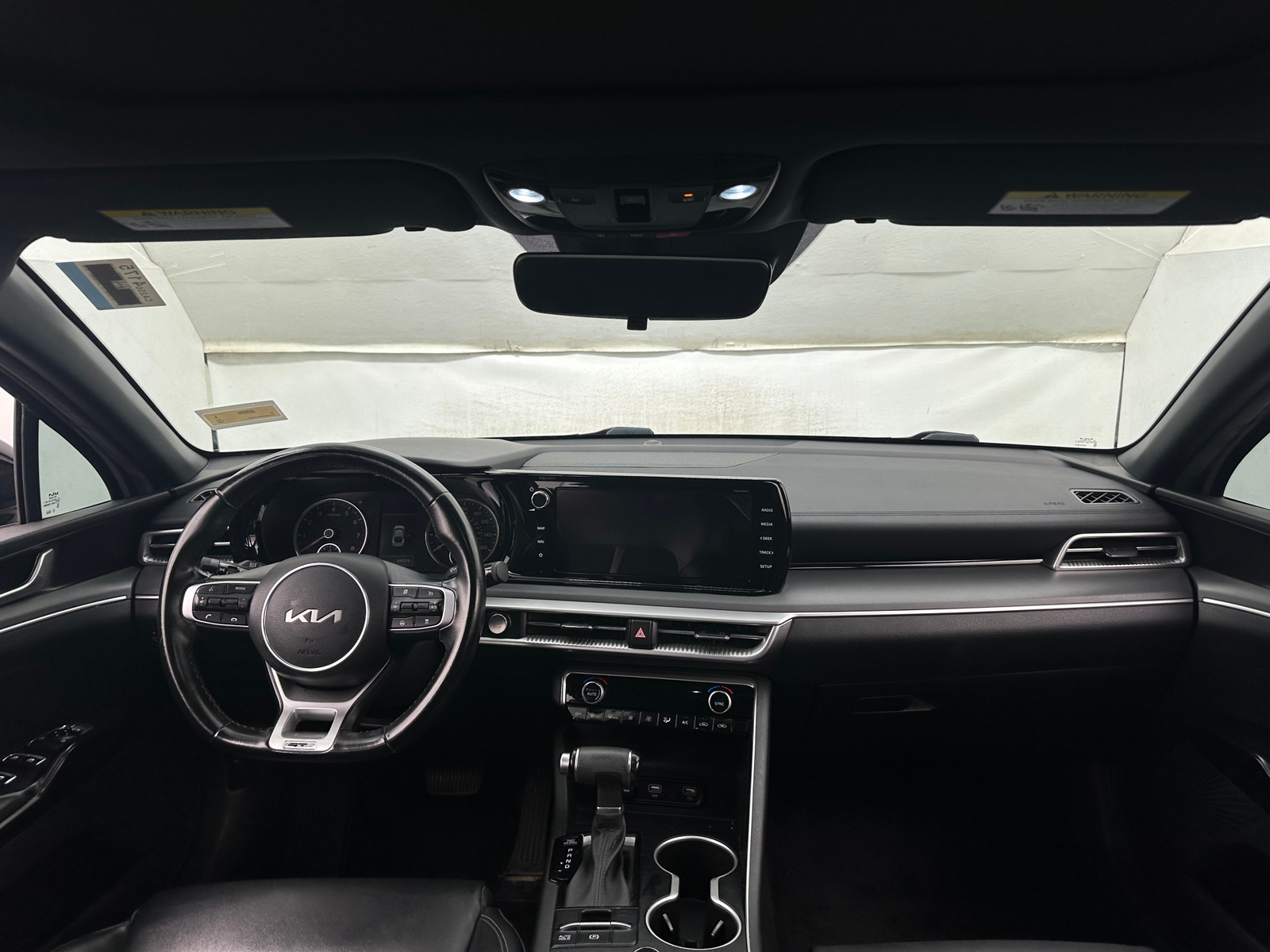 Thumbnail: 2023 Kia K5 - 3