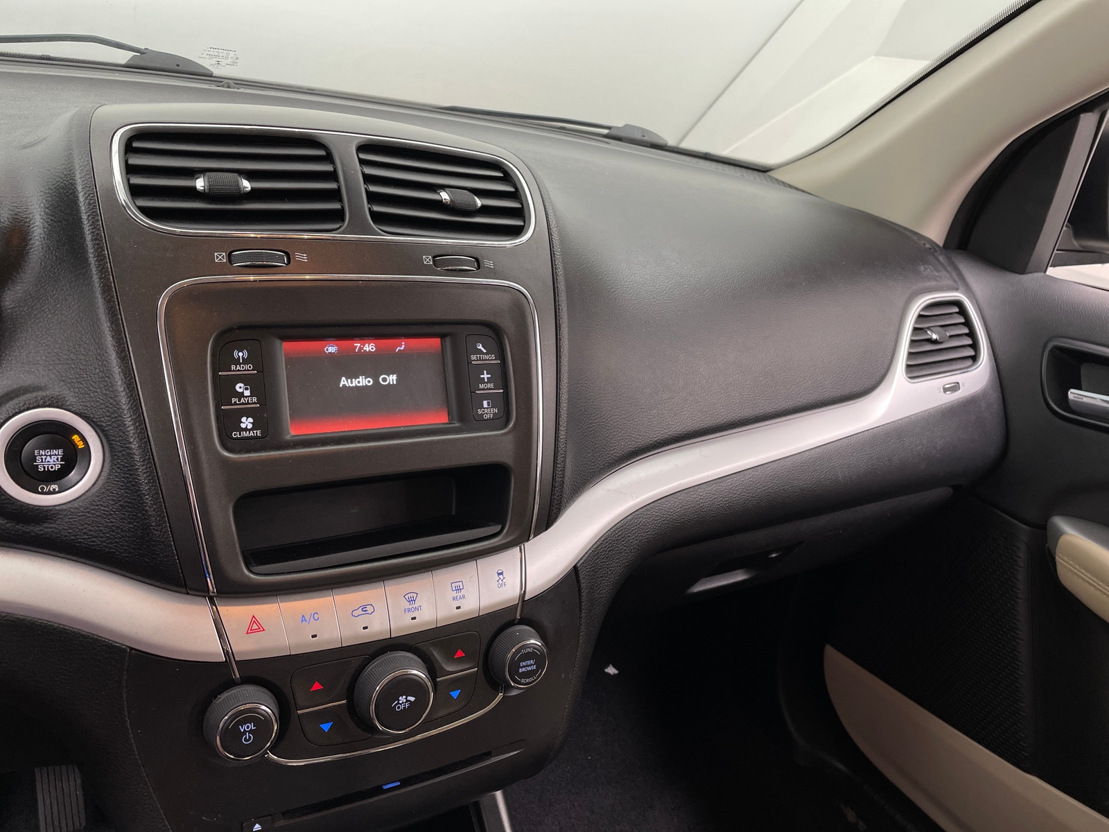Thumbnail: 2019 Dodge Journey - 4