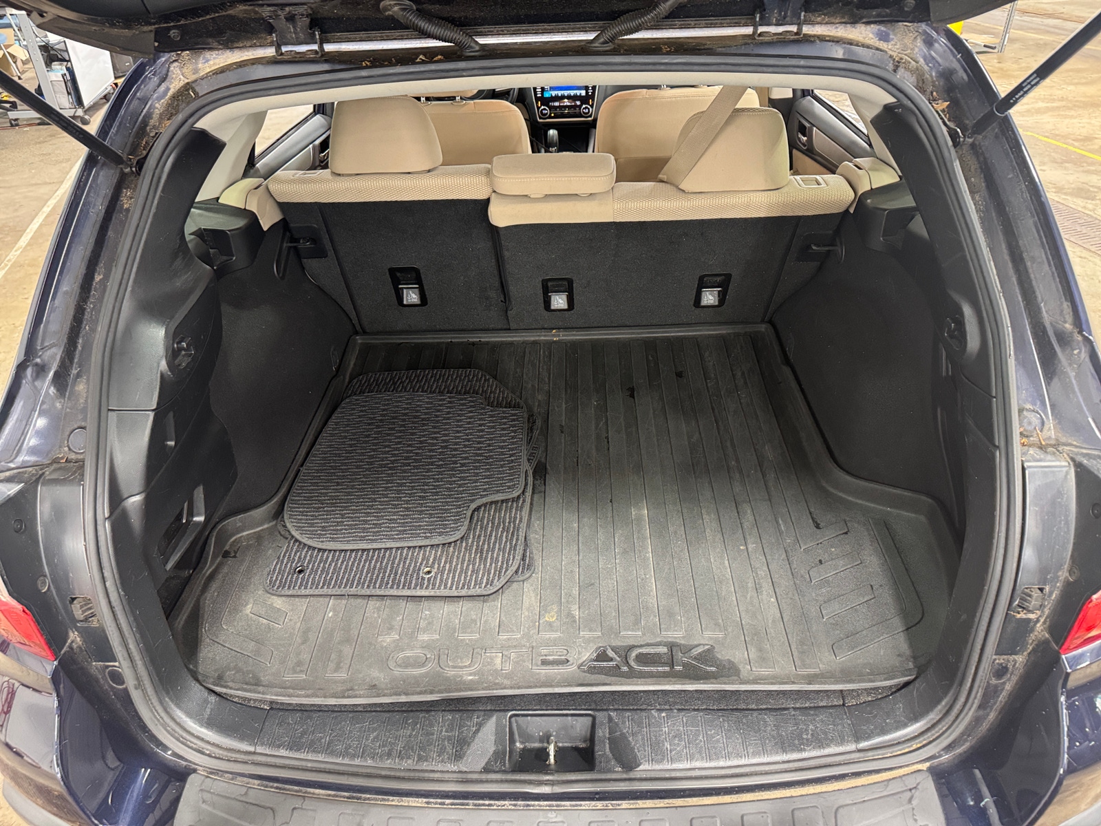 Thumbnail: 2018 Subaru Outback - 7