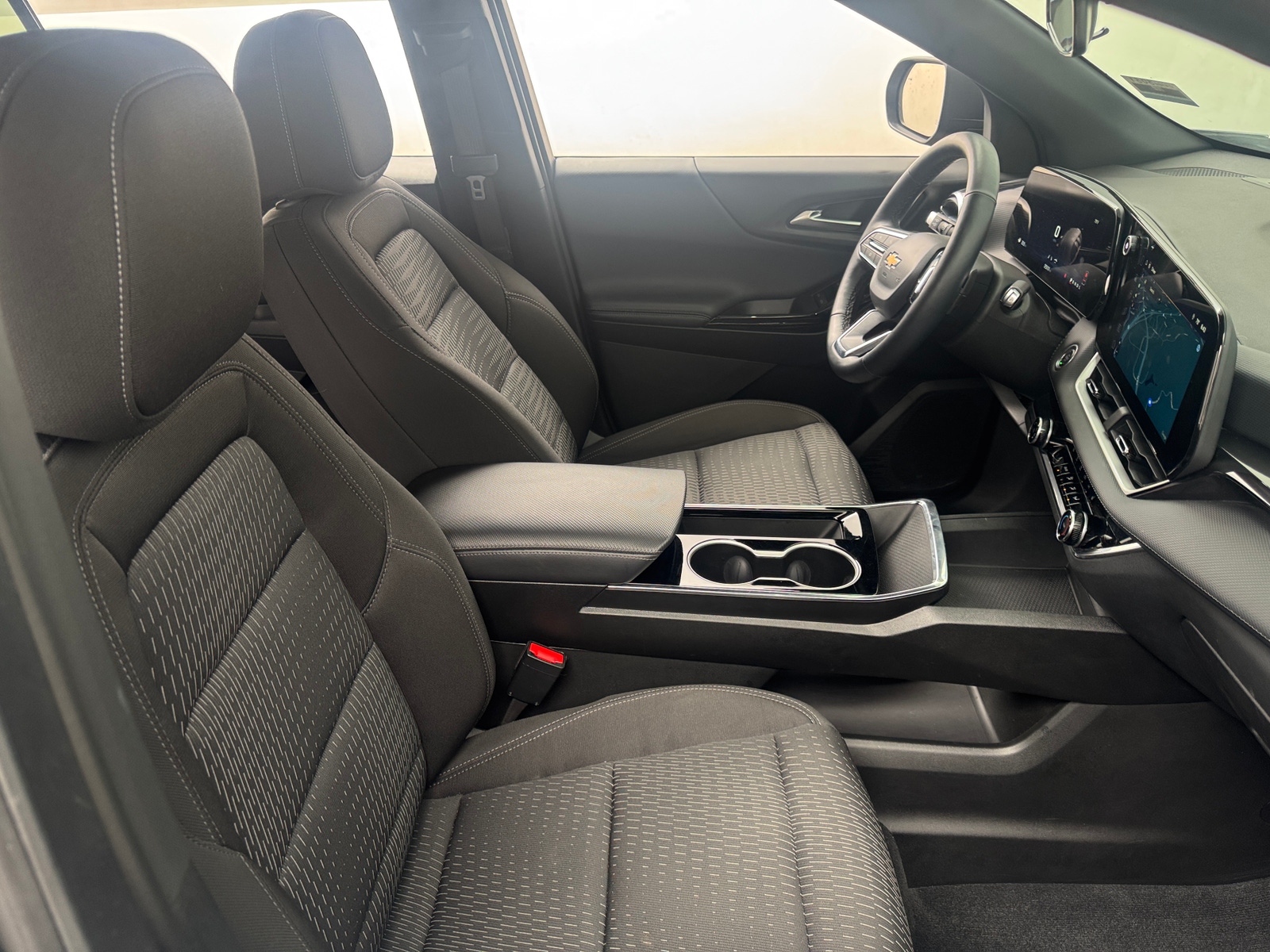 Thumbnail: 2025 Chevrolet Equinox - 2