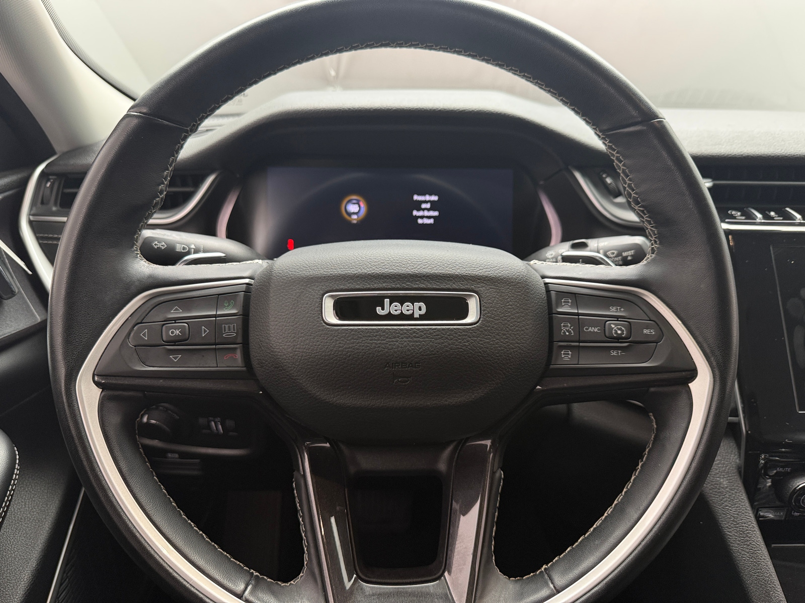 Thumbnail: 2022 Jeep Grand Cherokee - 5