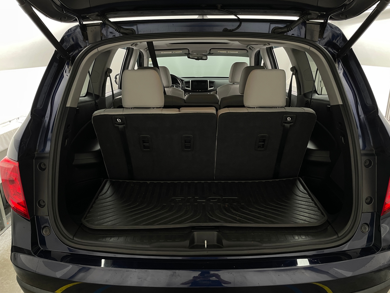 Thumbnail: 2018 Honda Pilot - 6