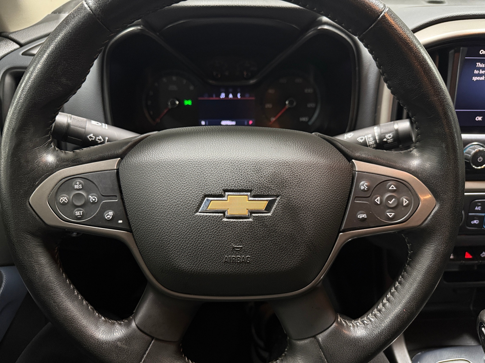 Thumbnail: 2022 Chevrolet Colorado - 5