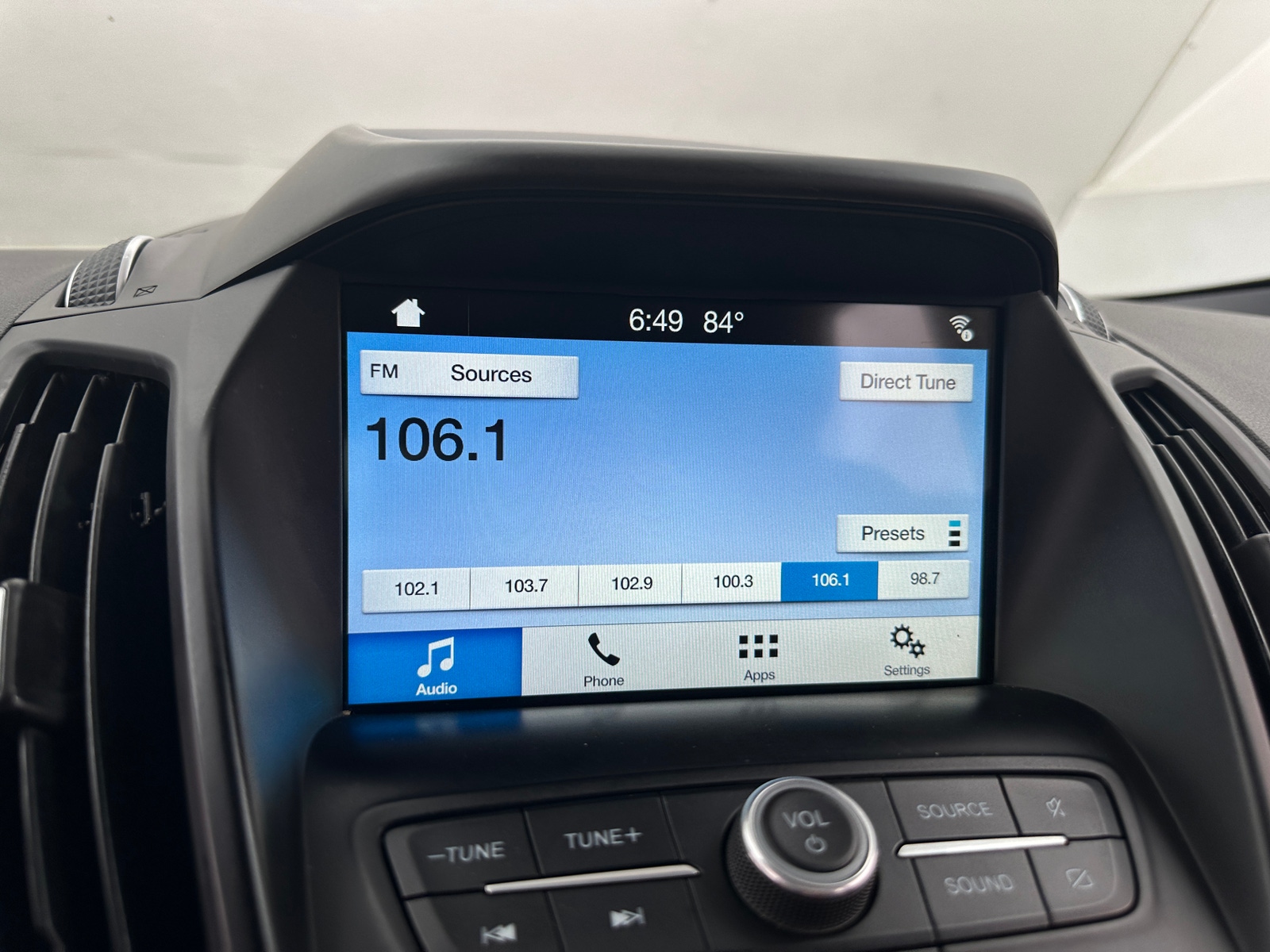 Thumbnail: 2019 Ford Escape - 4