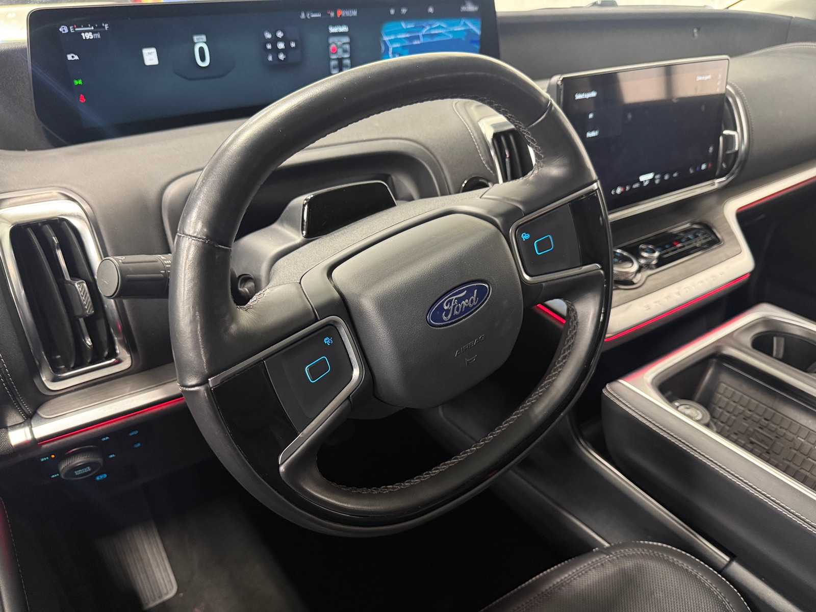 Thumbnail: 2025 Ford Expedition - 4