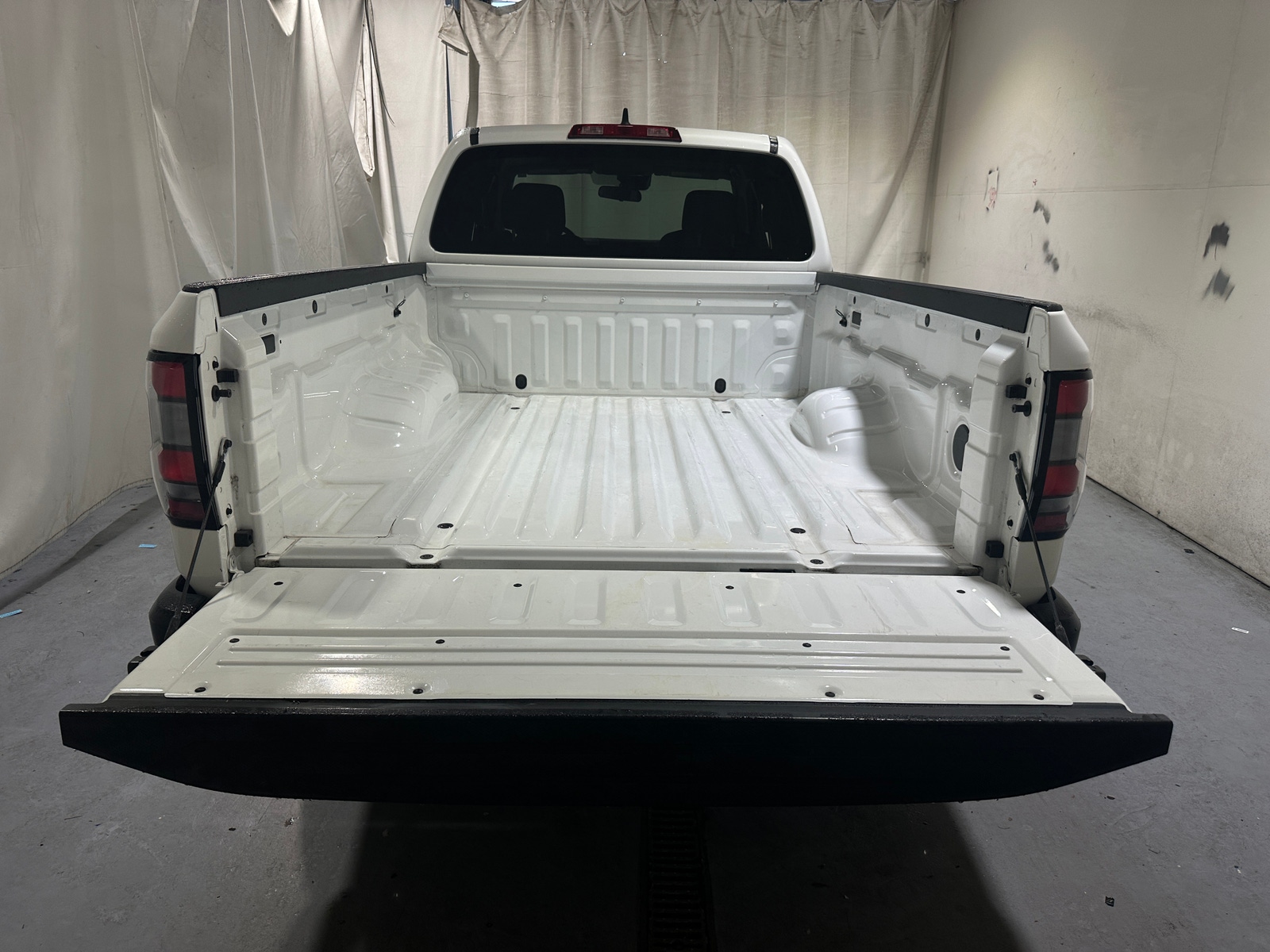 Thumbnail: 2022 Nissan Frontier - 7
