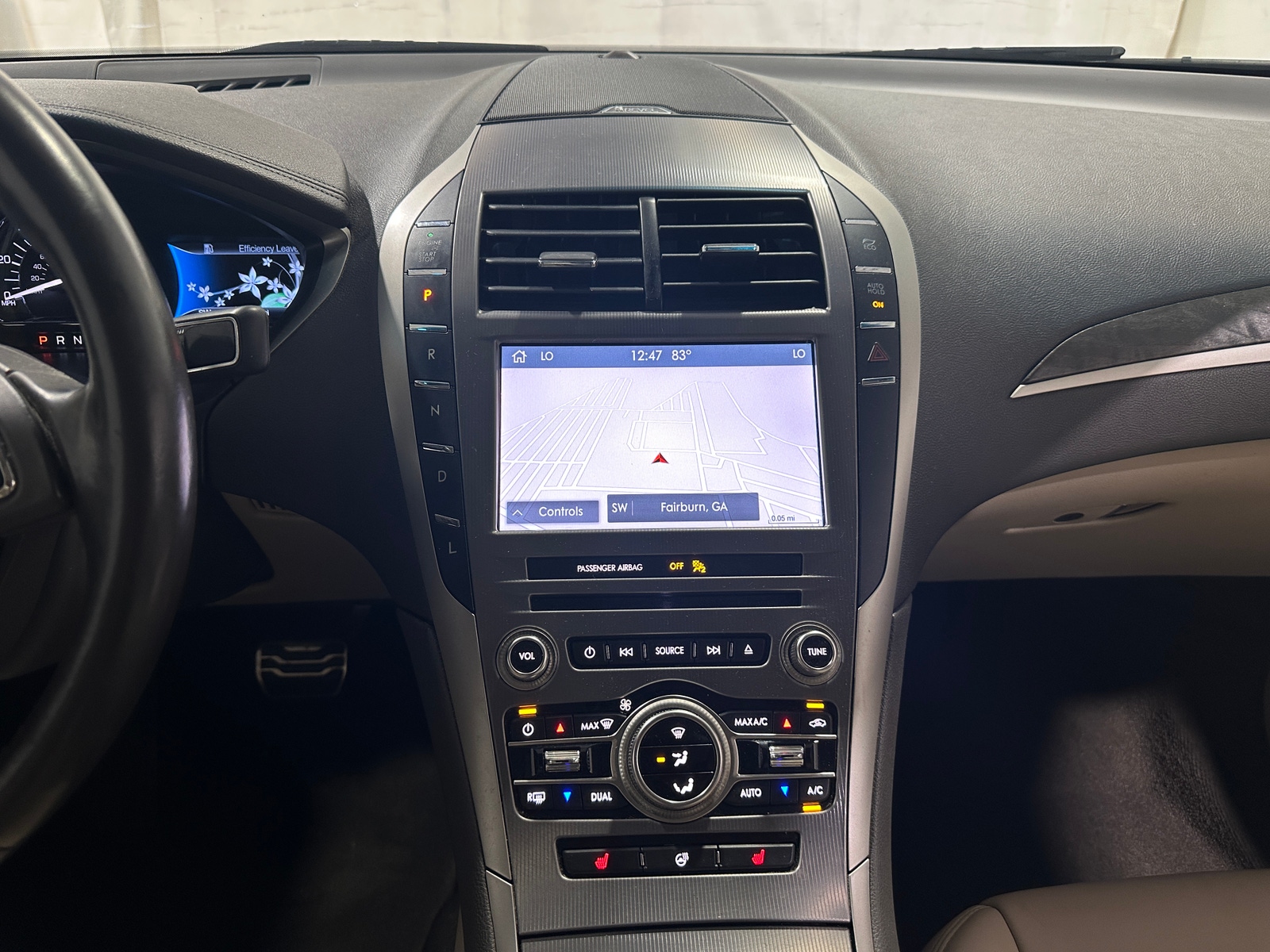 Thumbnail: 2019 Lincoln MKZ - 3