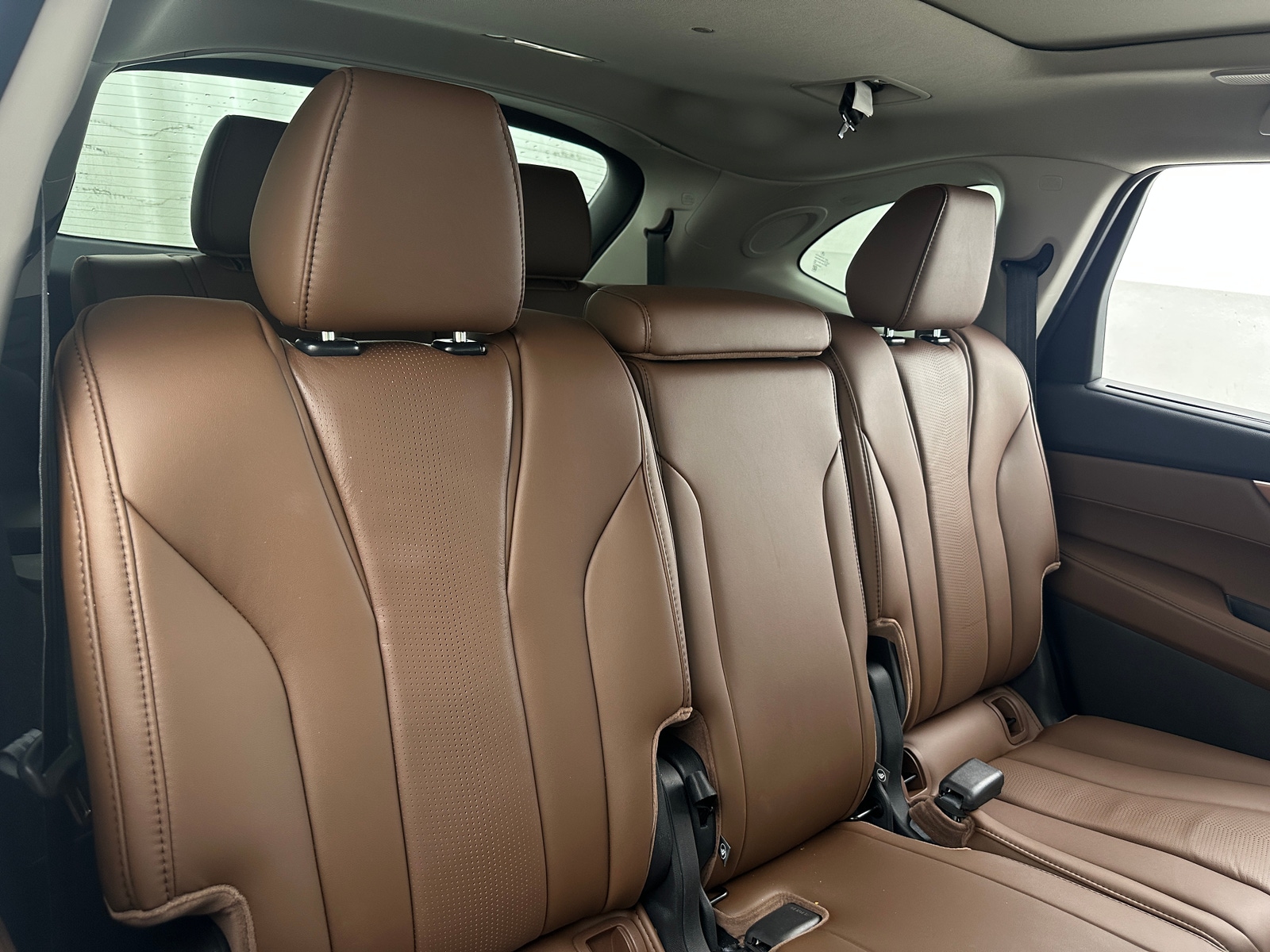 Thumbnail: 2025 Acura MDX - 5