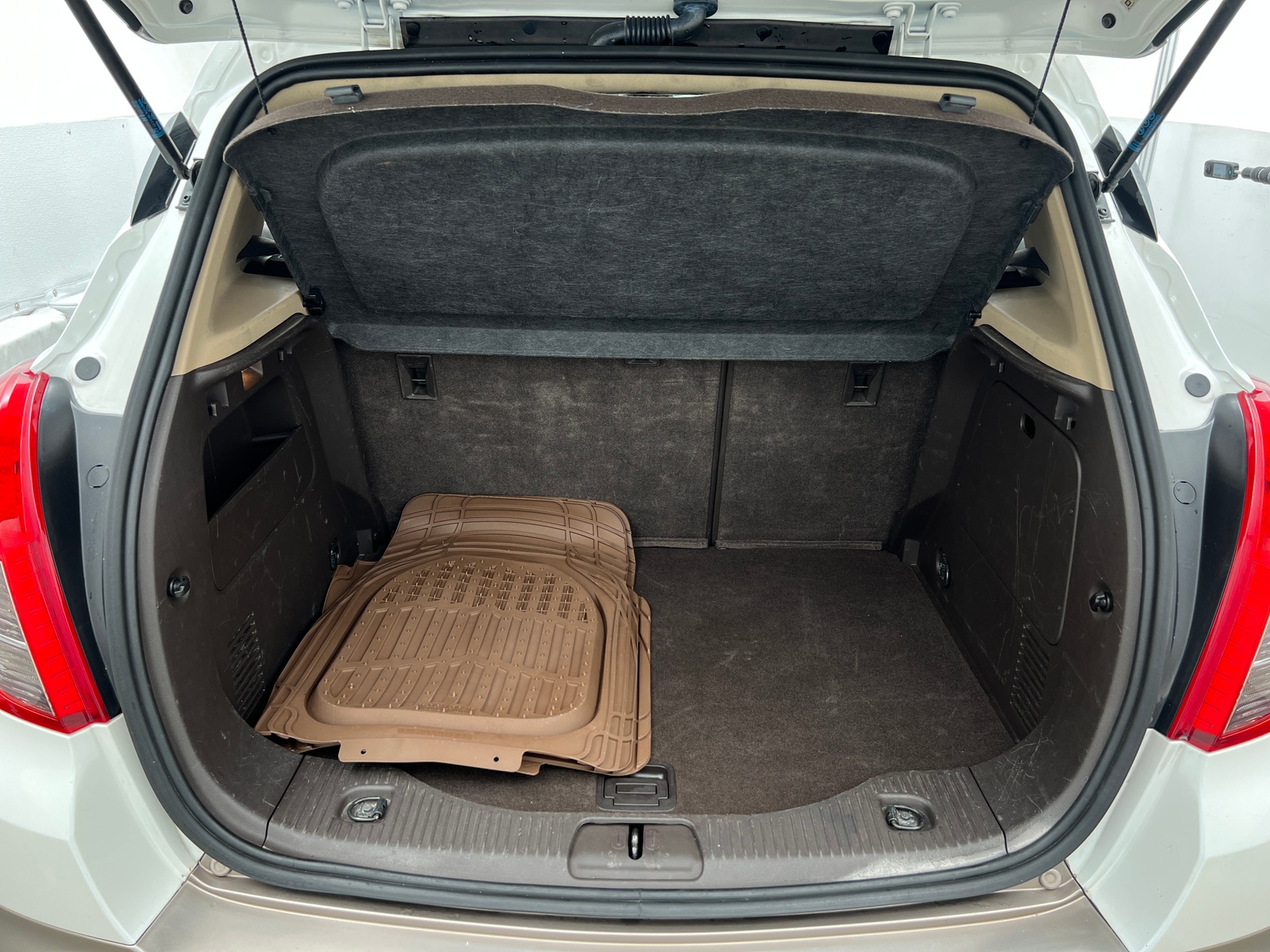 Thumbnail: 2014 Buick Encore - 6