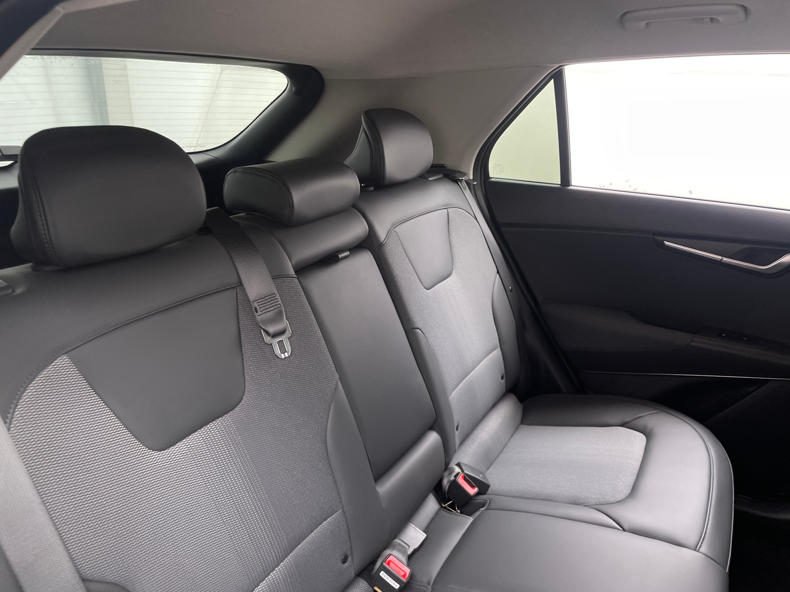 Thumbnail: 2024 Kia Niro - 5