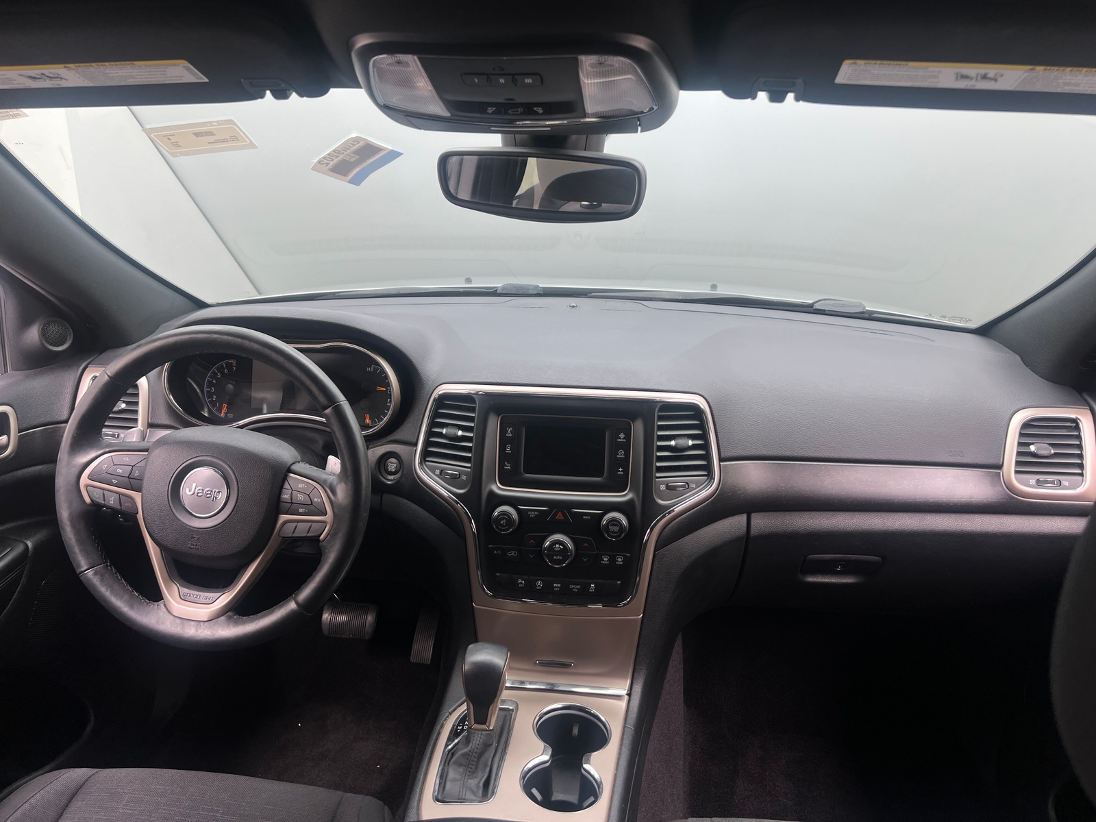 Thumbnail: 2017 Jeep Grand Cherokee - 3