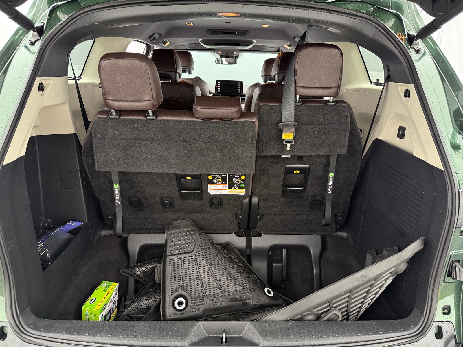 Thumbnail: 2022 Toyota Sienna - 6
