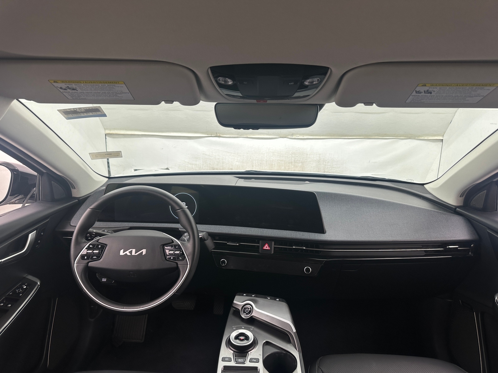 Thumbnail: 2022 Kia EV6 - 2