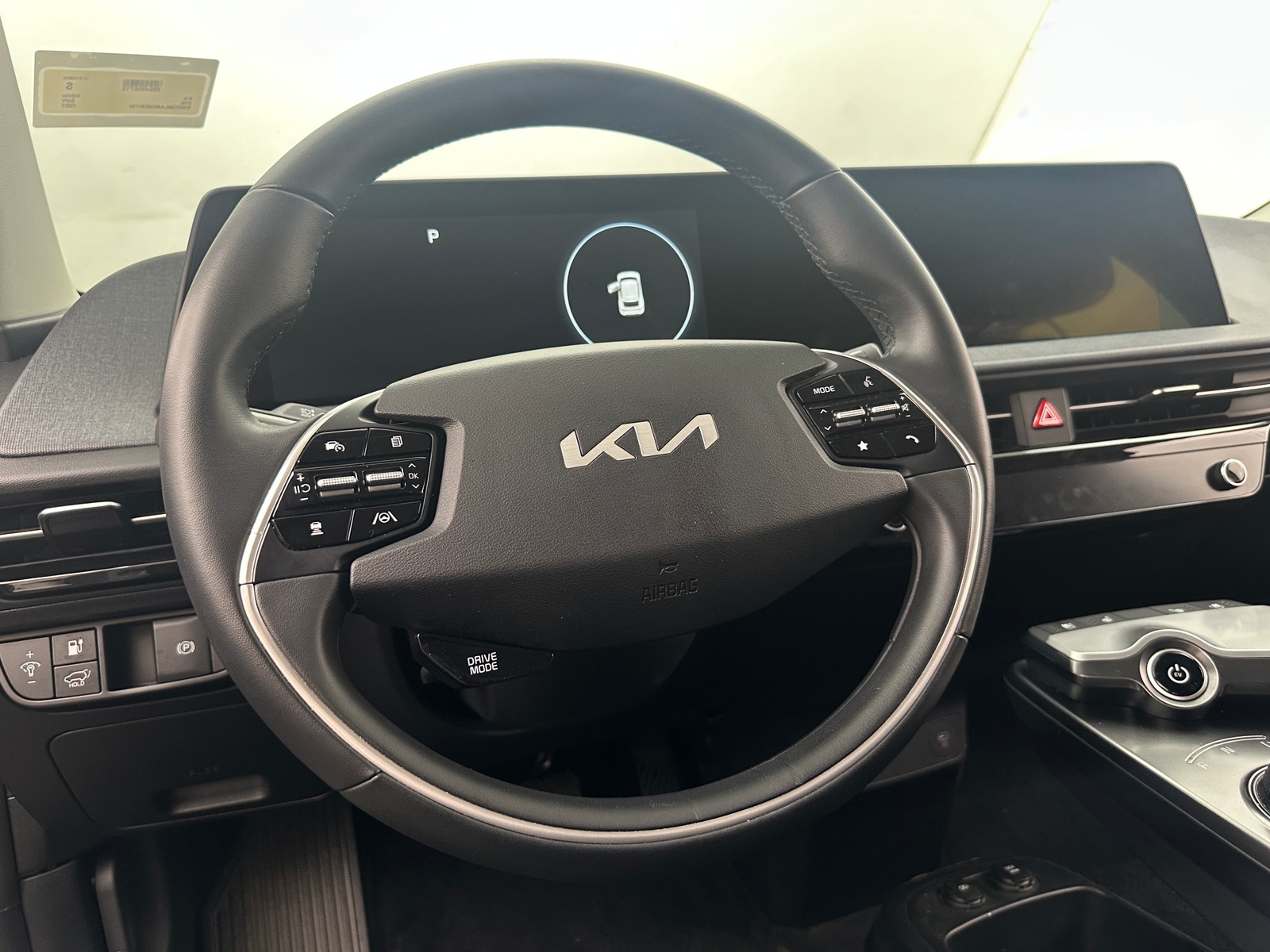 Thumbnail: 2022 Kia EV6 - 4