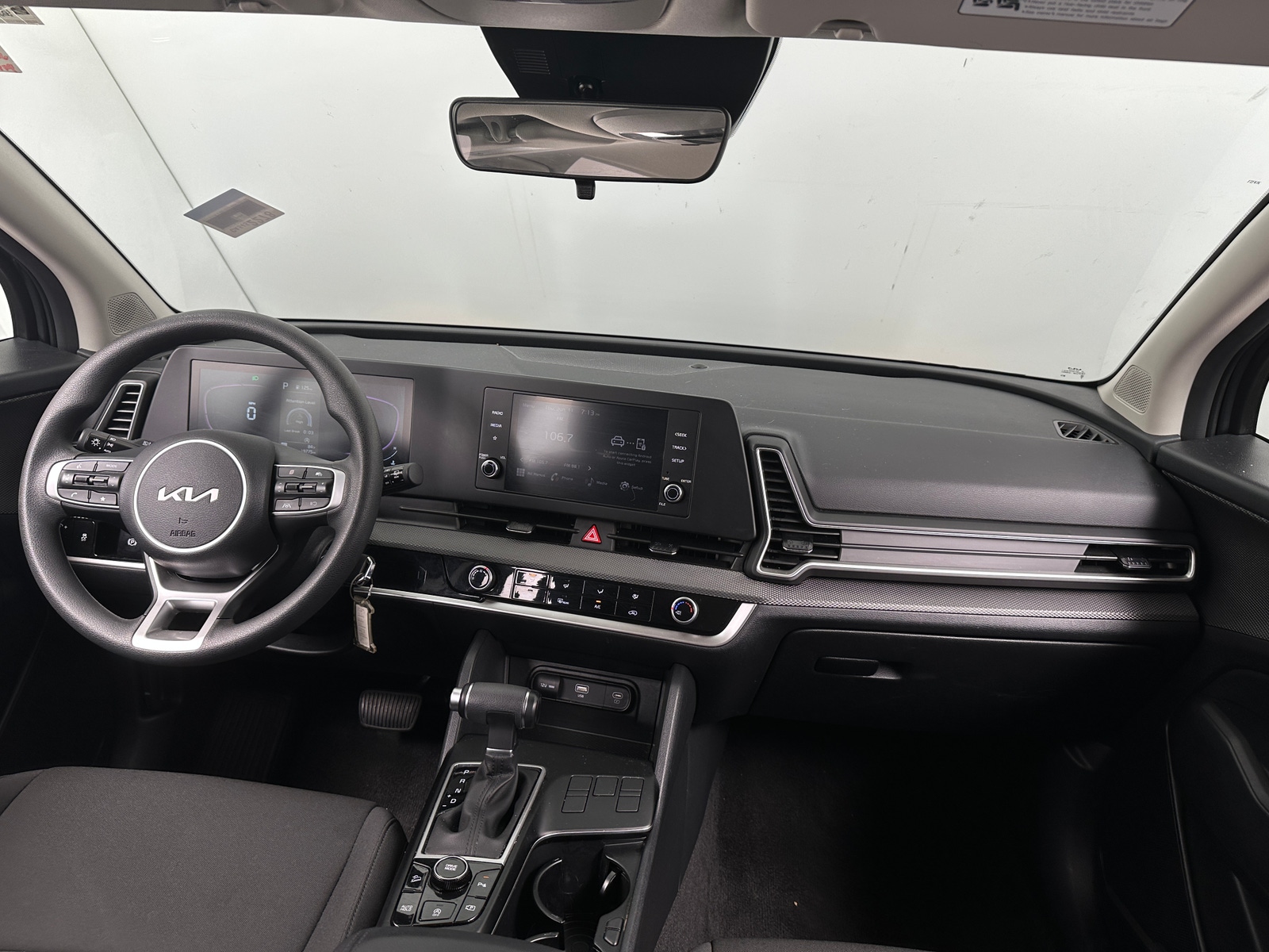 Thumbnail: 2025 Kia Sportage - 3