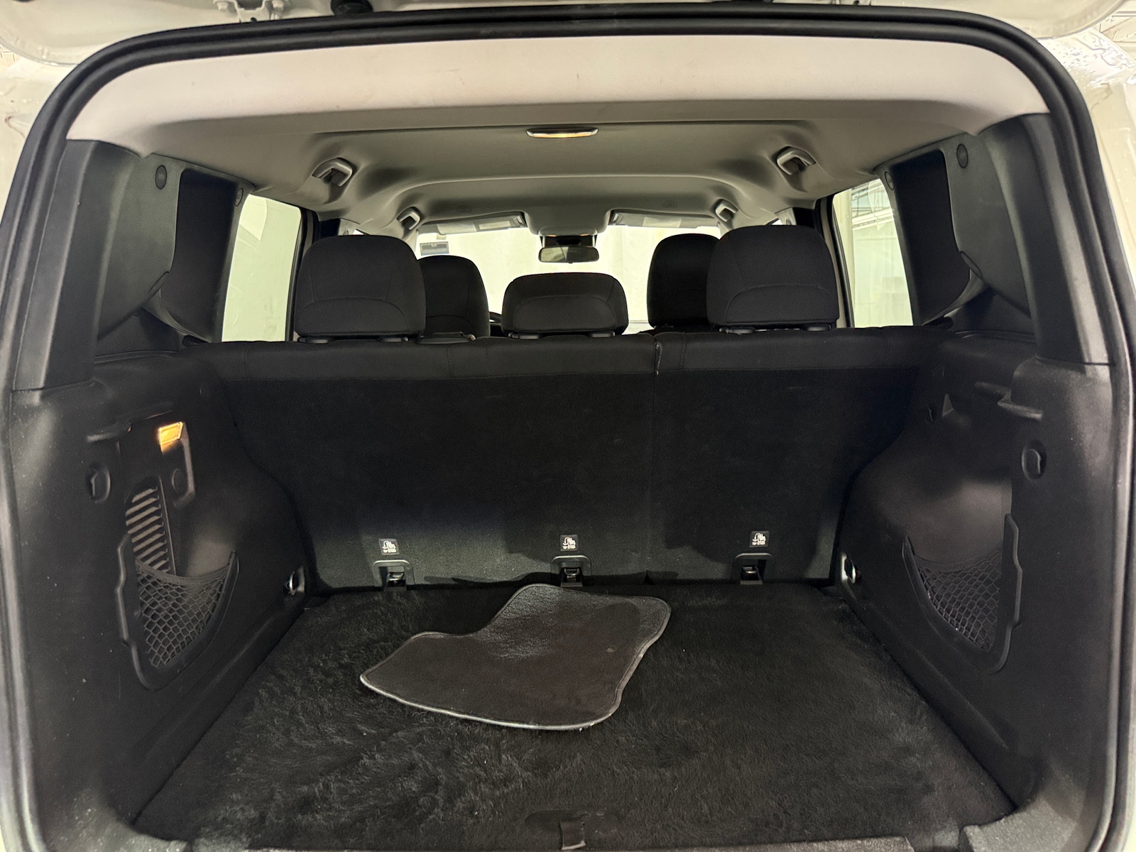 Thumbnail: 2018 Jeep Renegade - 7