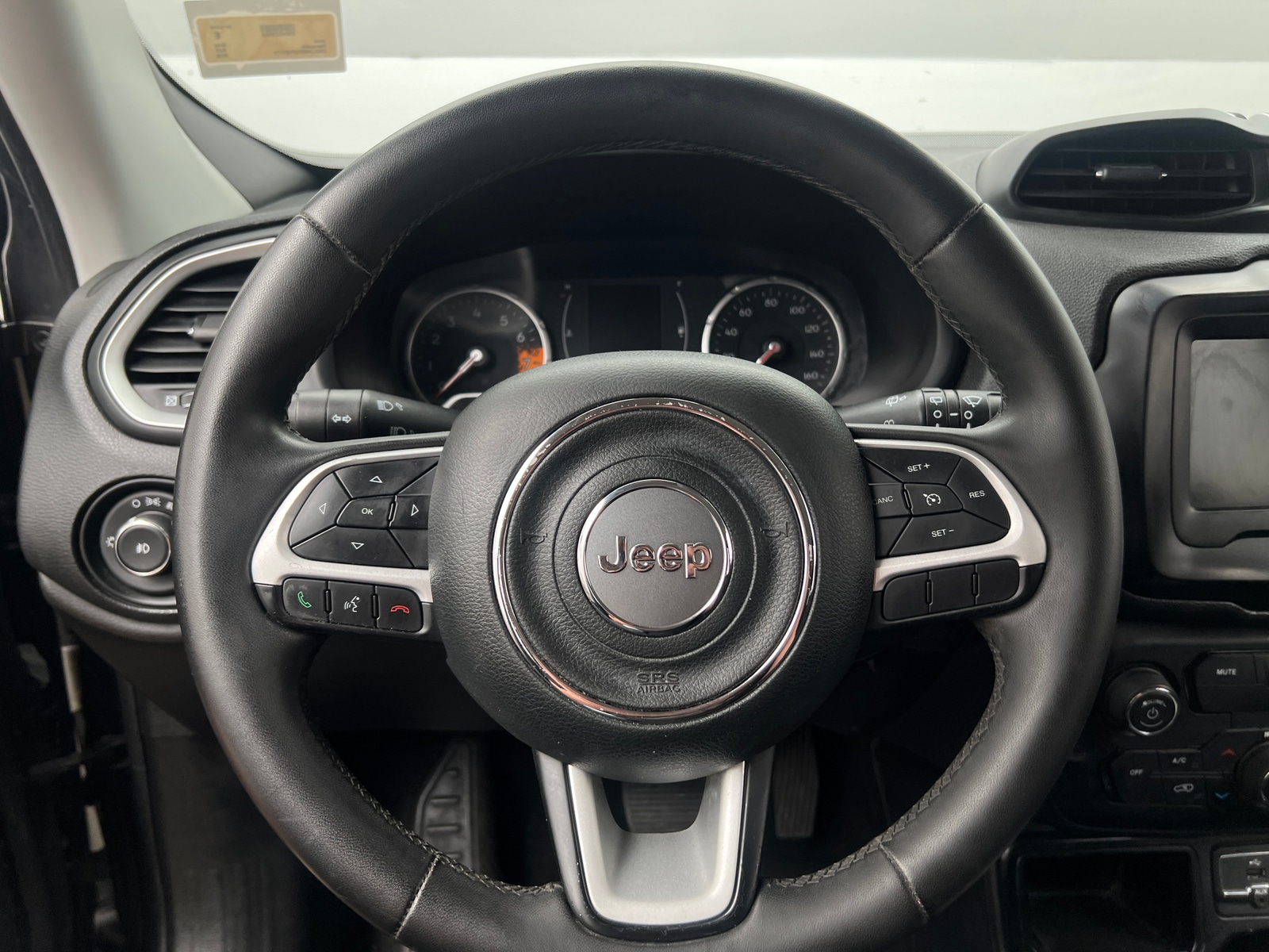 Thumbnail: 2018 Jeep Renegade - 5