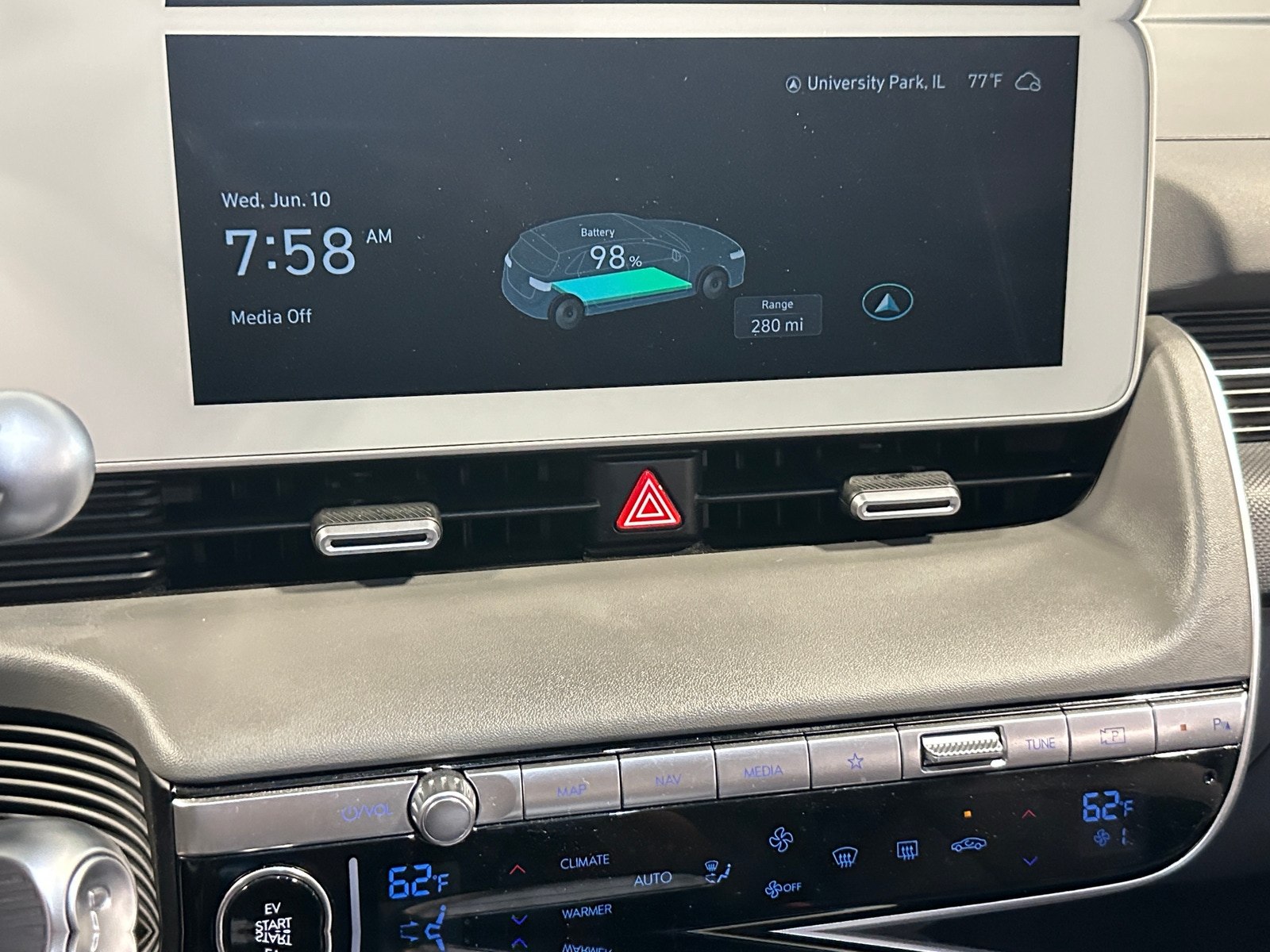 Thumbnail: 2024 Hyundai Ioniq 5 - 4