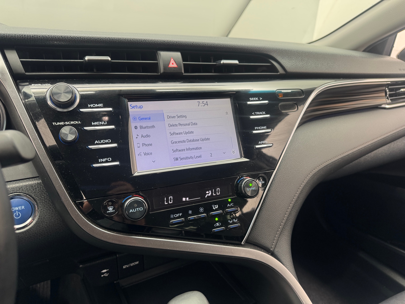 Thumbnail: 2018 Toyota Camry - 3