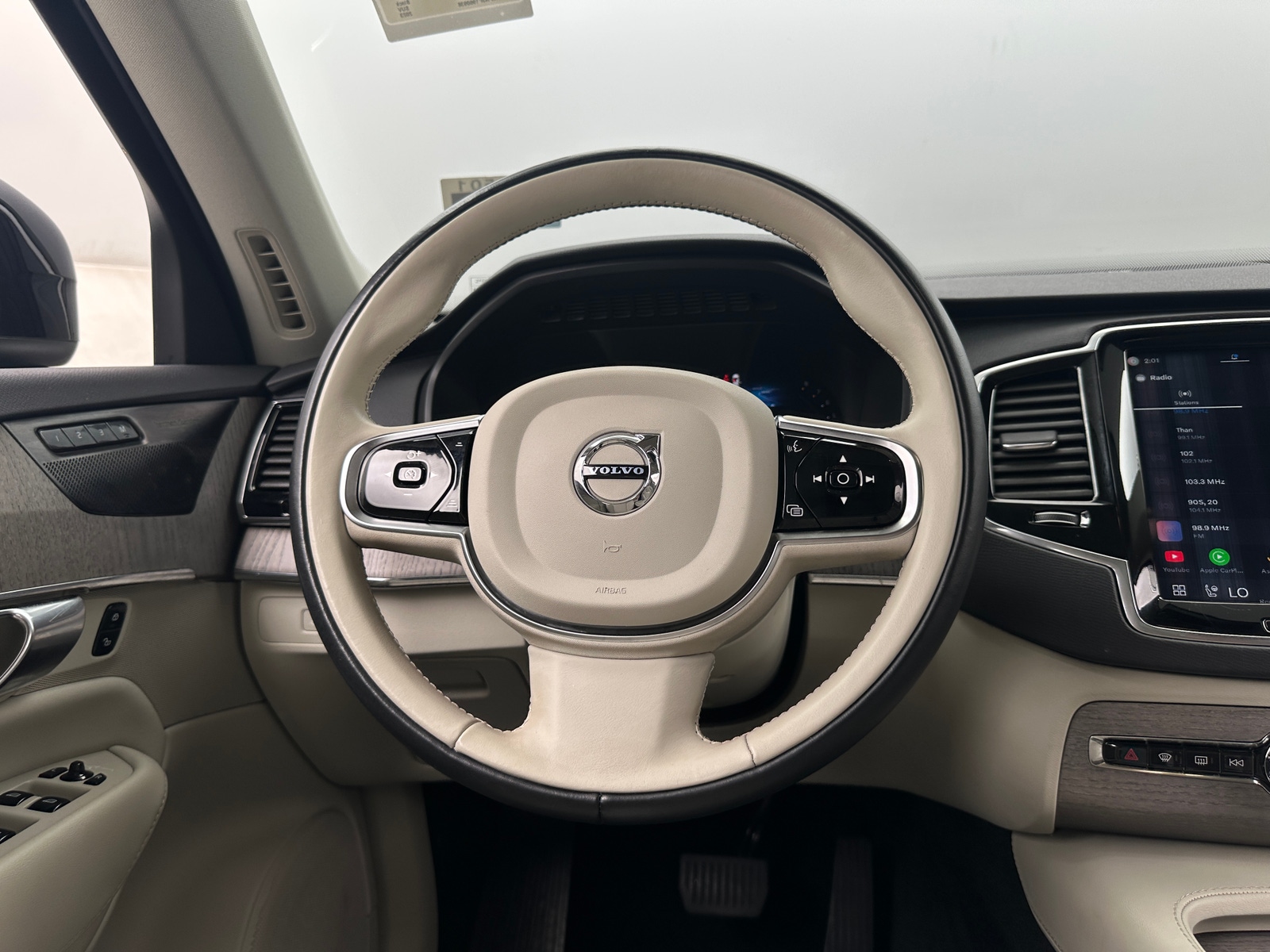 Thumbnail: 2023 Volvo XC90 - 5