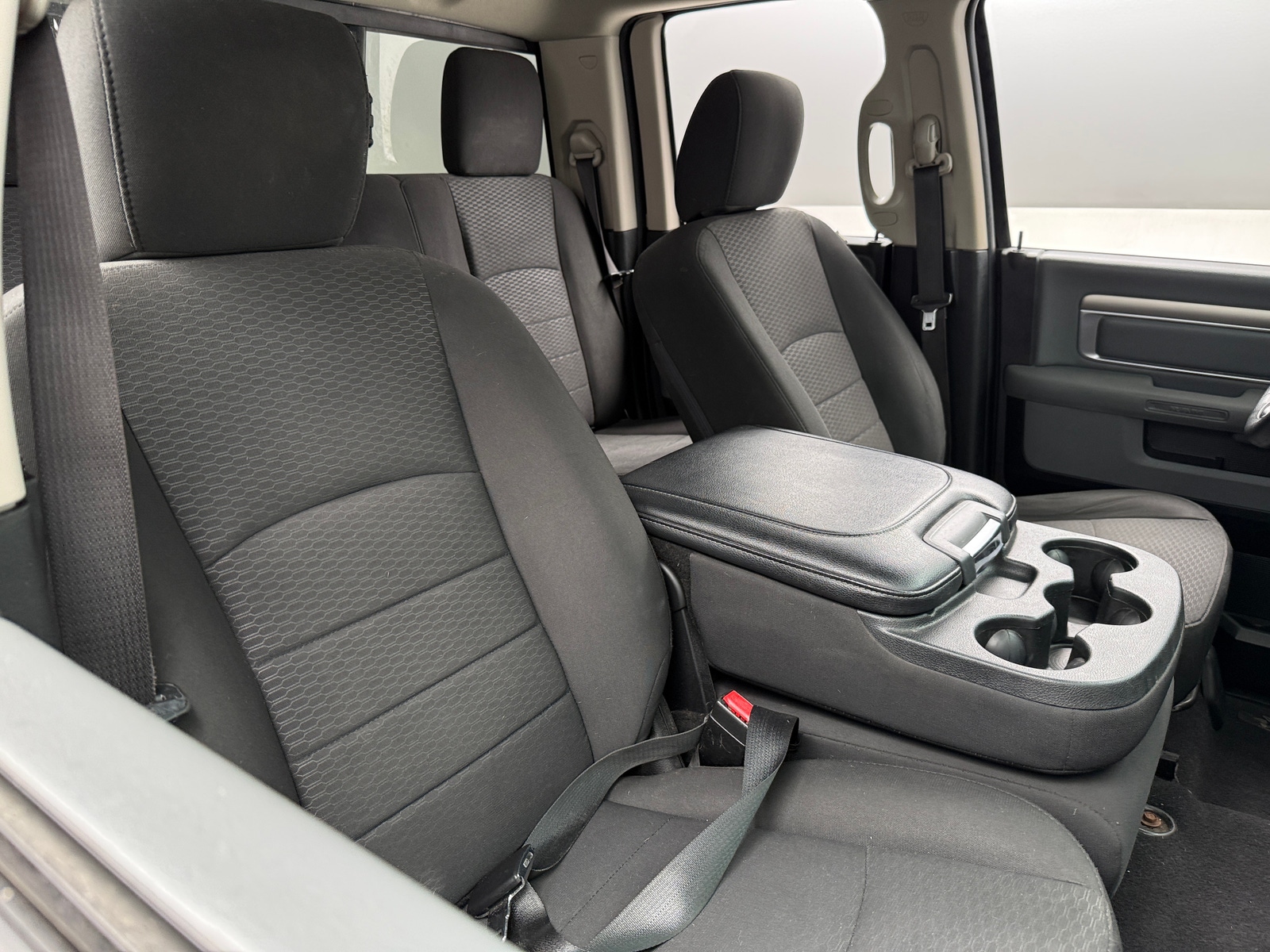 Thumbnail: 2019 RAM 1500 Classic - 2