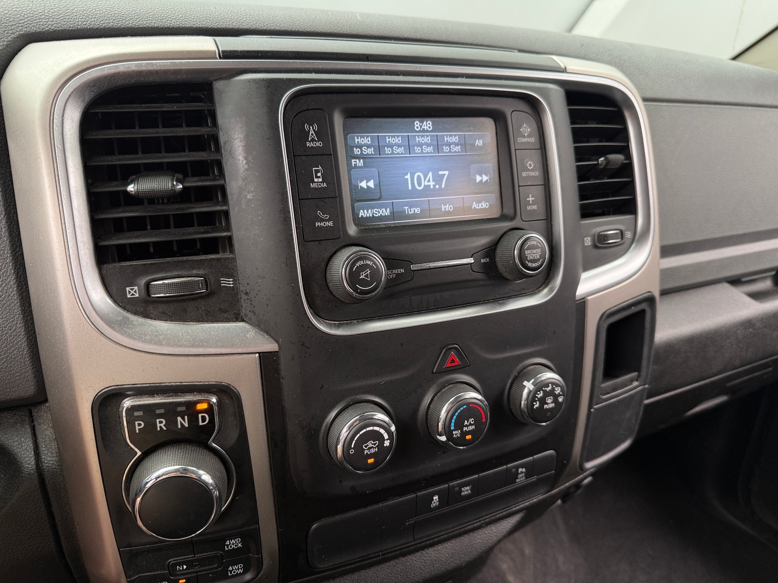 Thumbnail: 2019 RAM 1500 Classic - 4